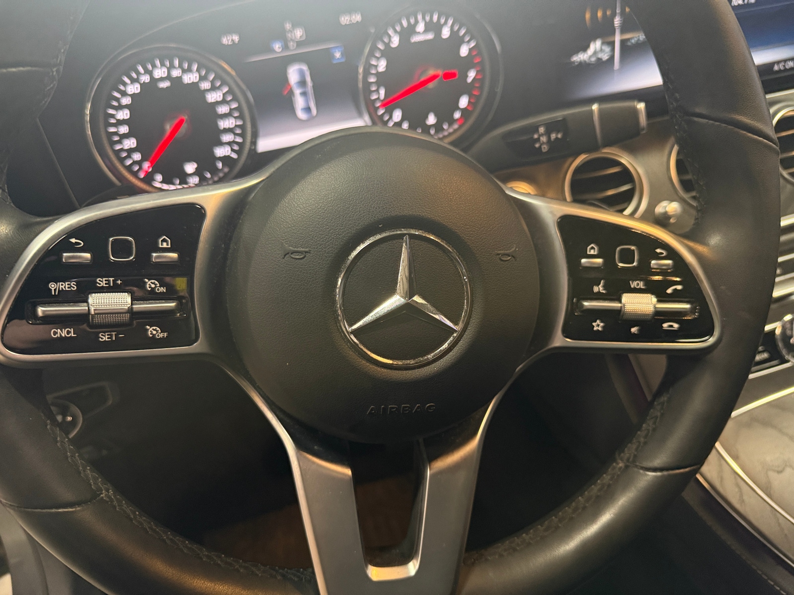 Thumbnail: 2019 Mercedes-Benz E-Class - 4