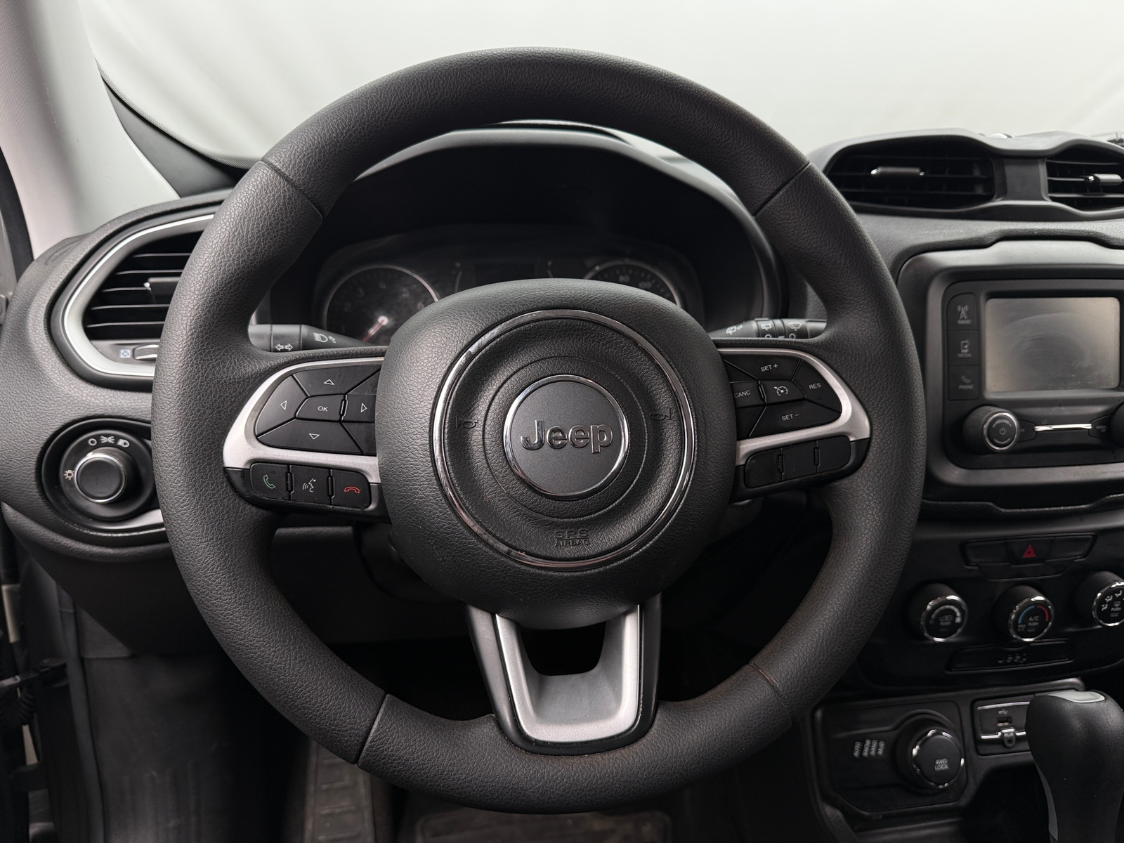 Thumbnail: 2019 Jeep Renegade - 5