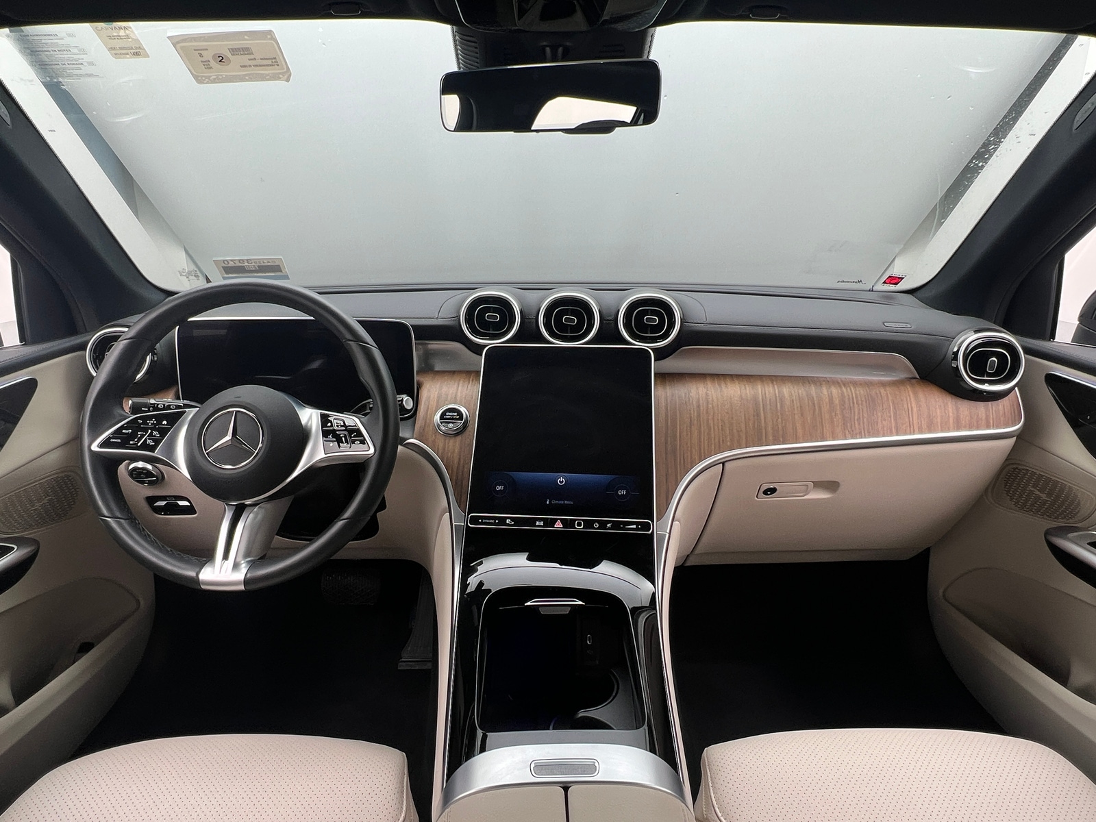 Thumbnail: 2024 Mercedes-Benz GLC - 2