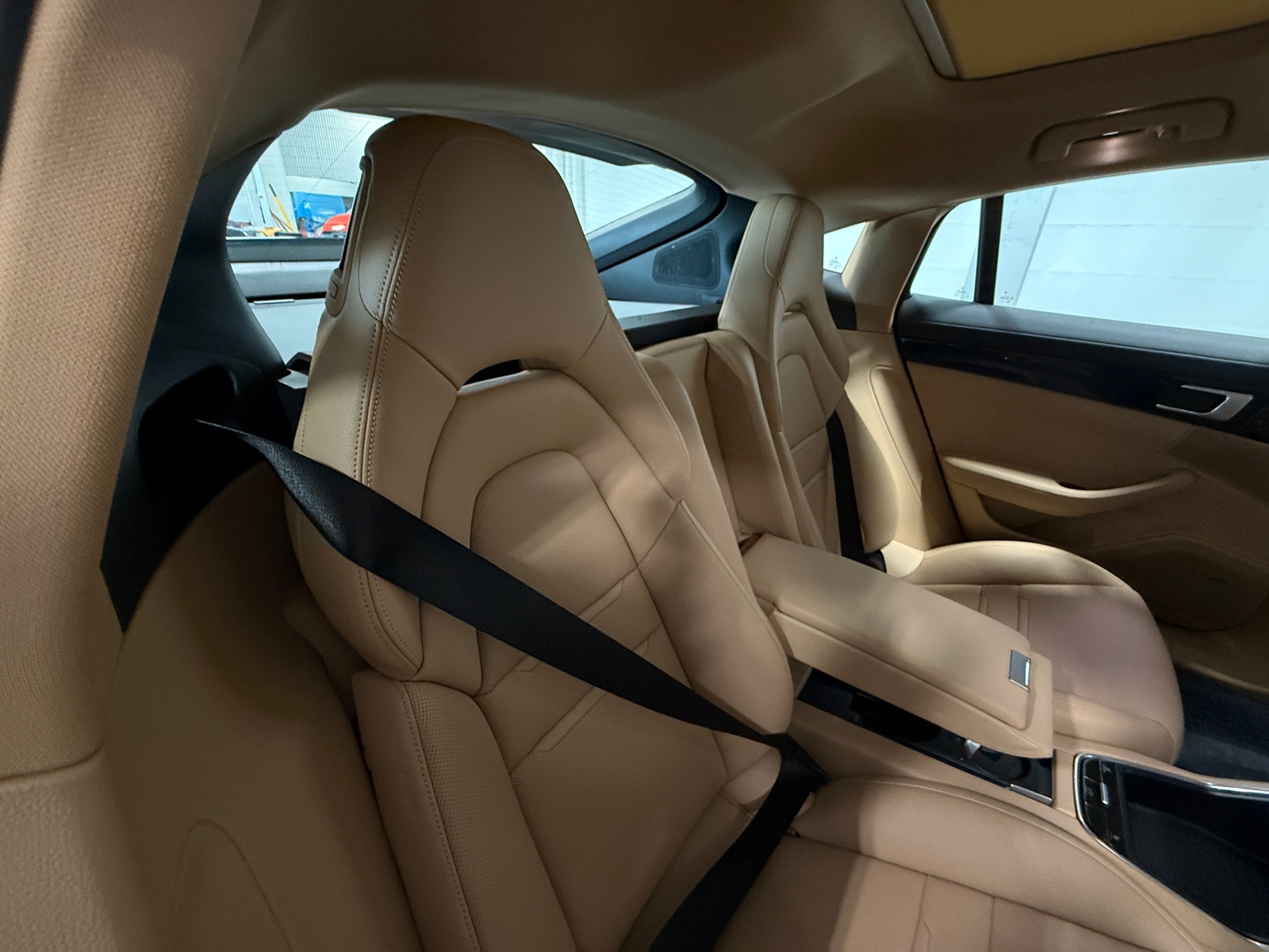 Thumbnail: 2020 Porsche Panamera - 6