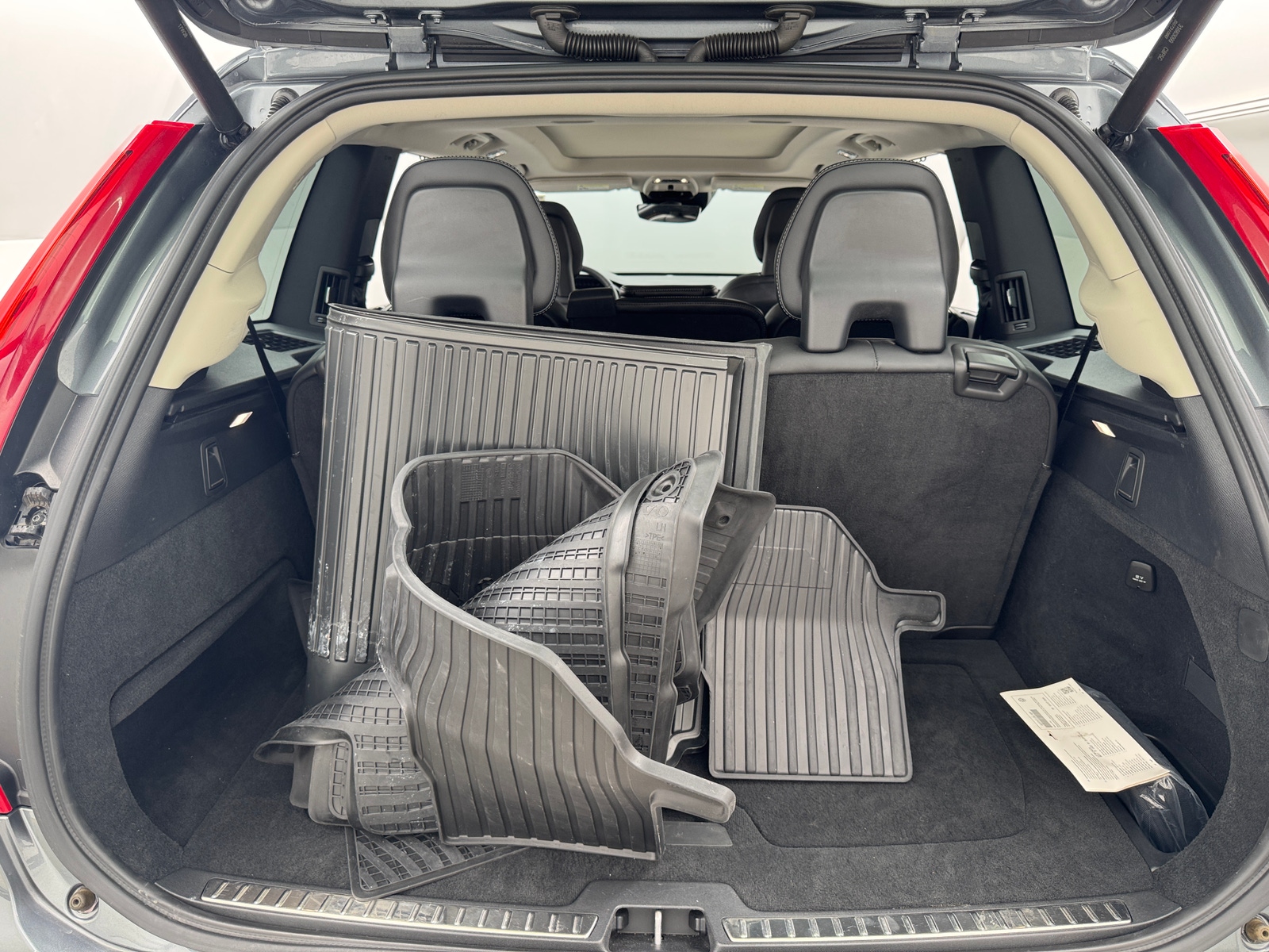 Thumbnail: 2018 Volvo XC90 - 6