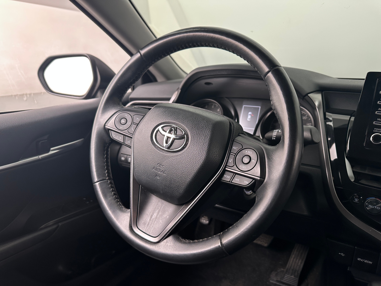 Thumbnail: 2023 Toyota Camry - 4