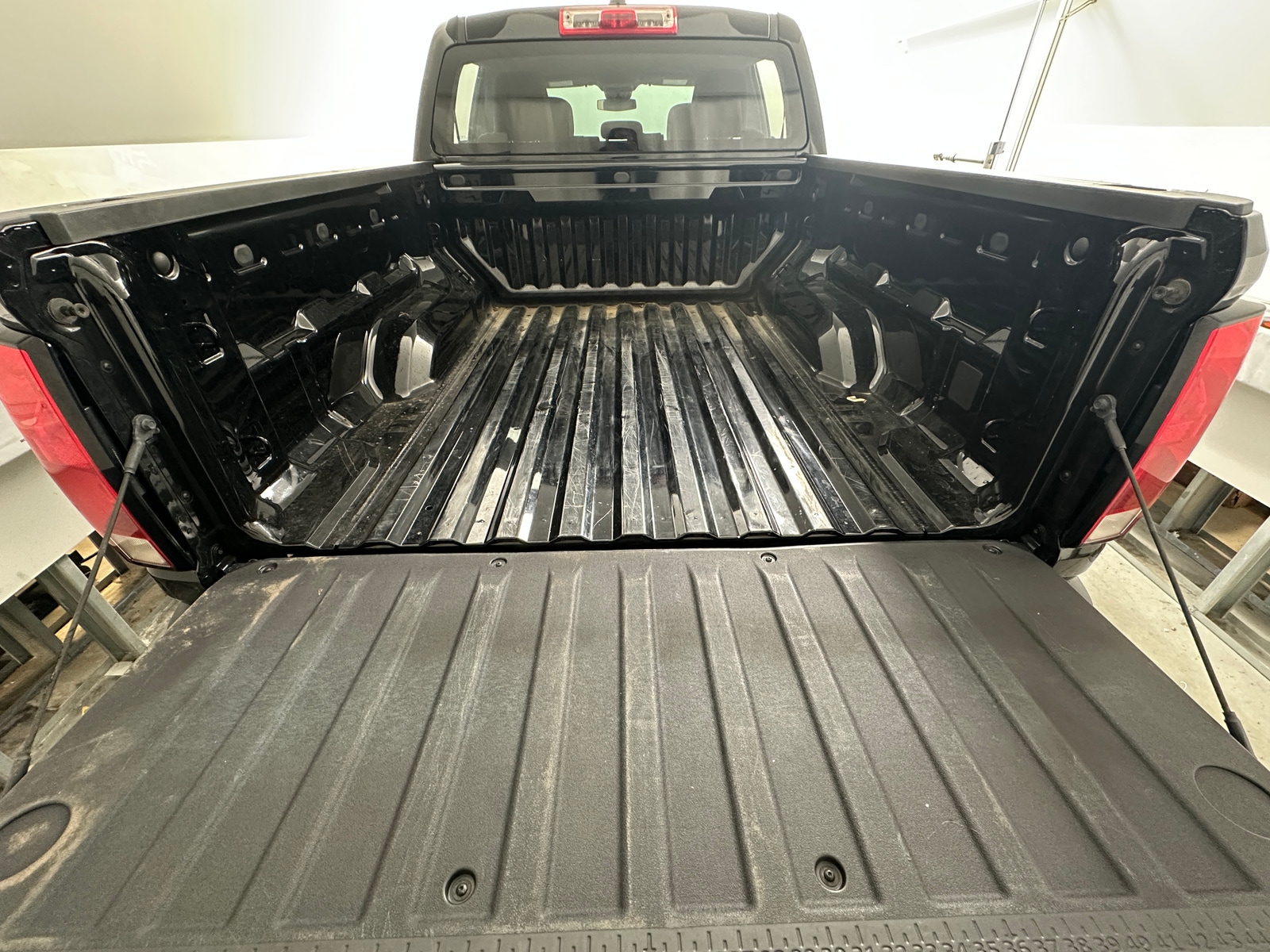 Thumbnail: 2024 Chevrolet Colorado - 7