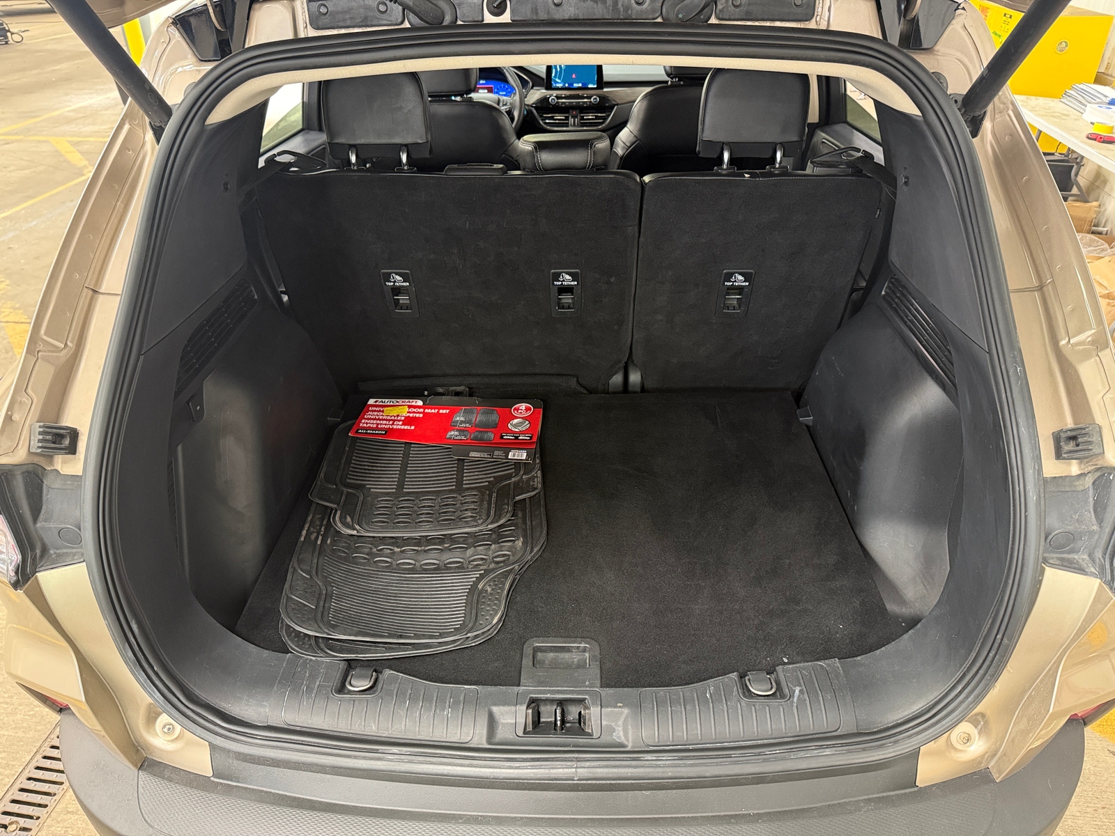 Thumbnail: 2020 Ford Escape - 6