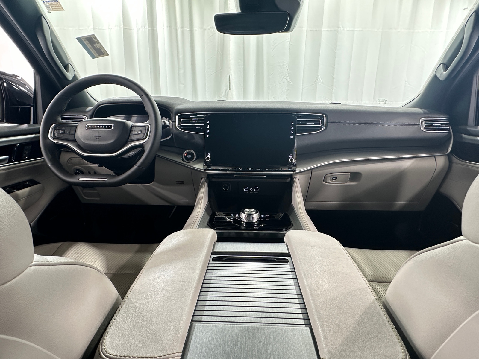 Thumbnail: 2025 Jeep Wagoneer - 2