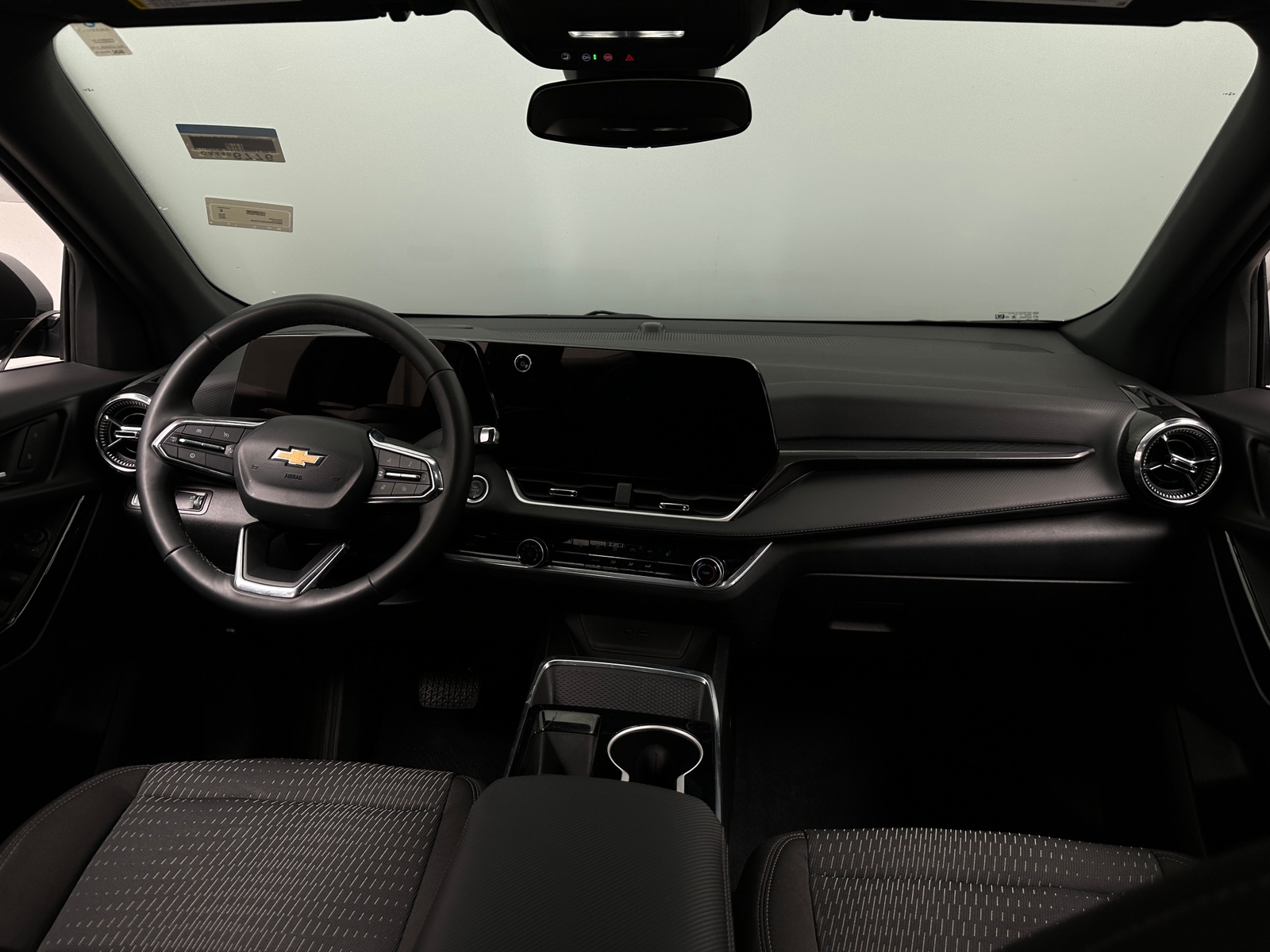 Thumbnail: 2025 Chevrolet Equinox - 3