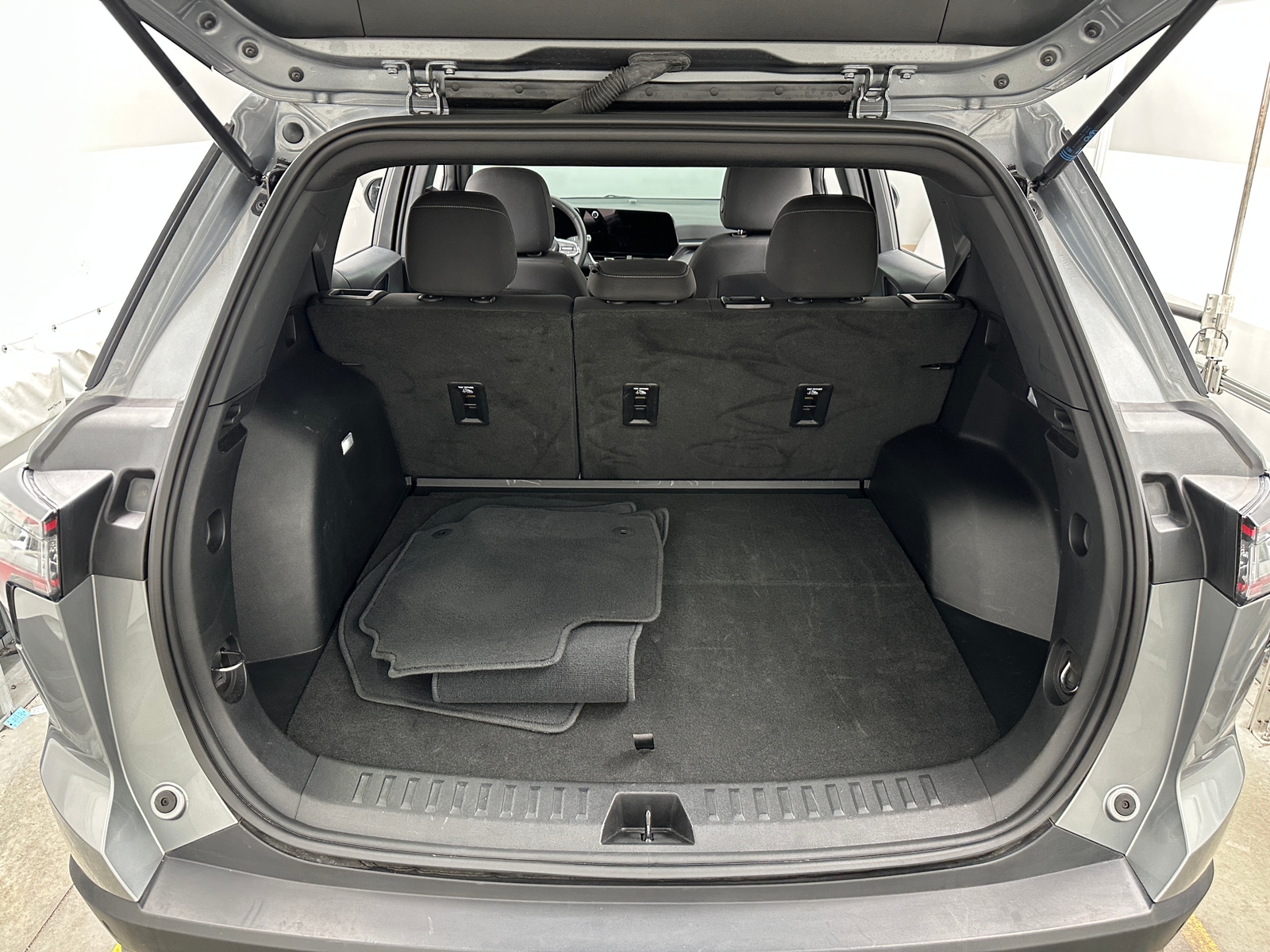 Thumbnail: 2025 Chevrolet Equinox - 7