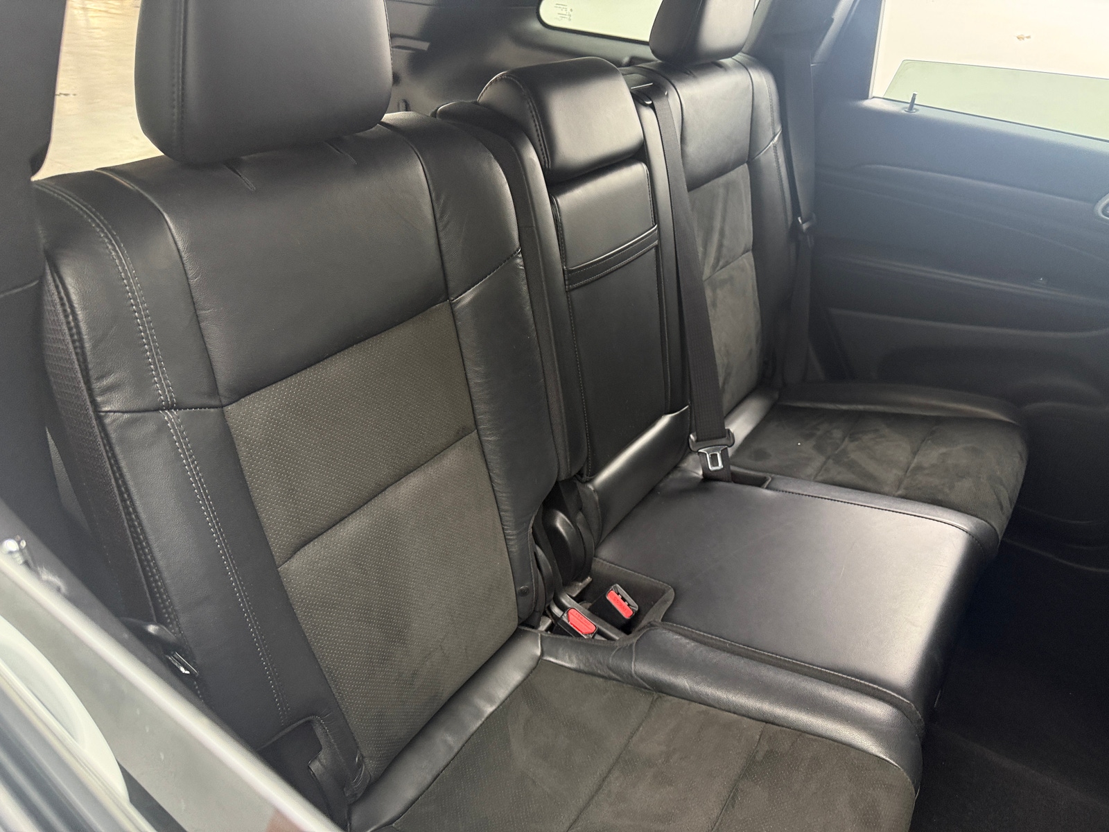 Thumbnail: 2020 Jeep Grand Cherokee - 6