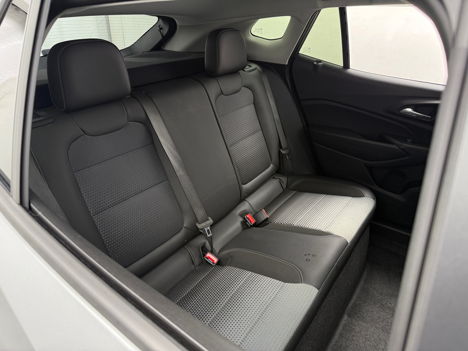 Thumbnail: 2025 Chevrolet Trax - 6