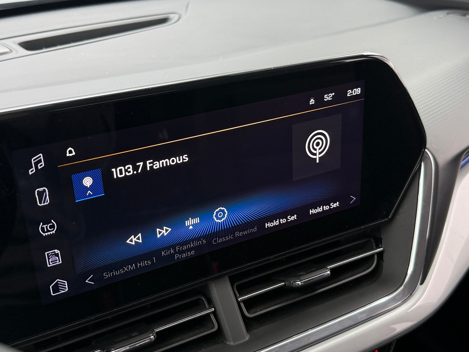 Thumbnail: 2025 Chevrolet Trax - 4