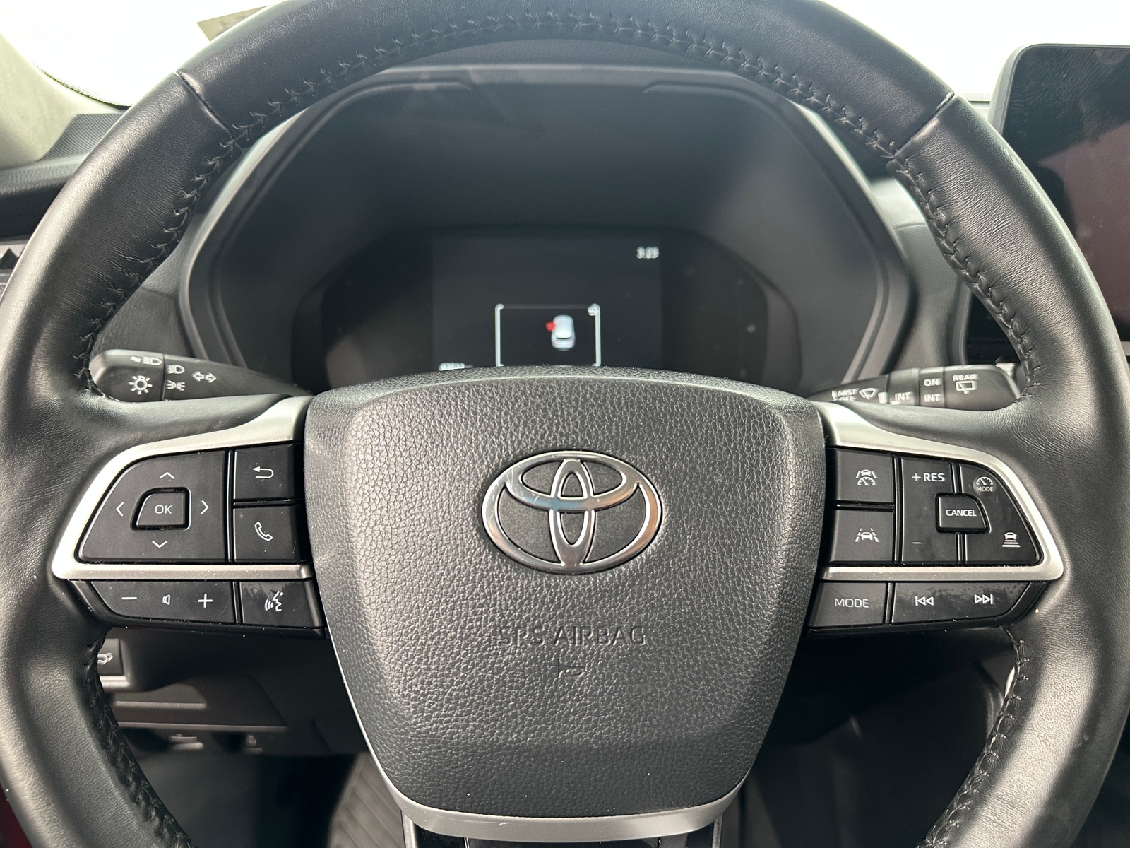 Thumbnail: 2024 Toyota Grand Highlander - 4