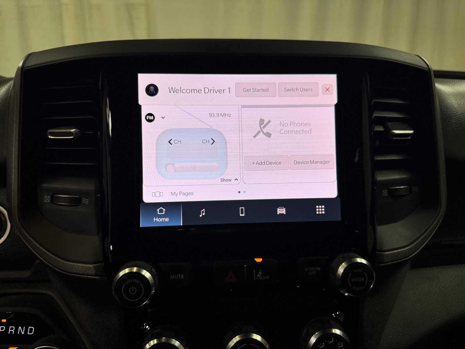 Thumbnail: 2025 RAM 1500 - 3