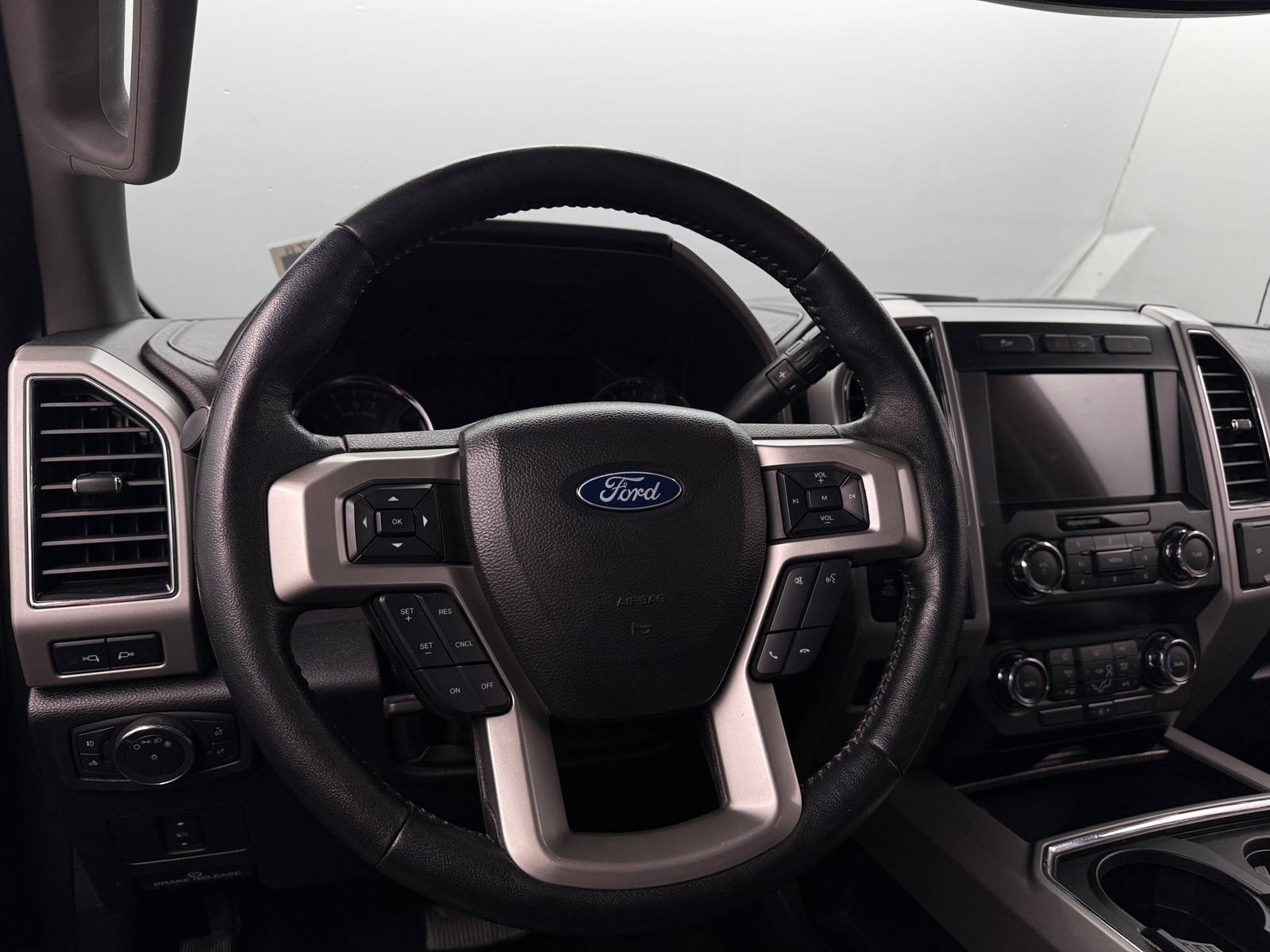 Thumbnail: 2020 Ford Econoline - 4