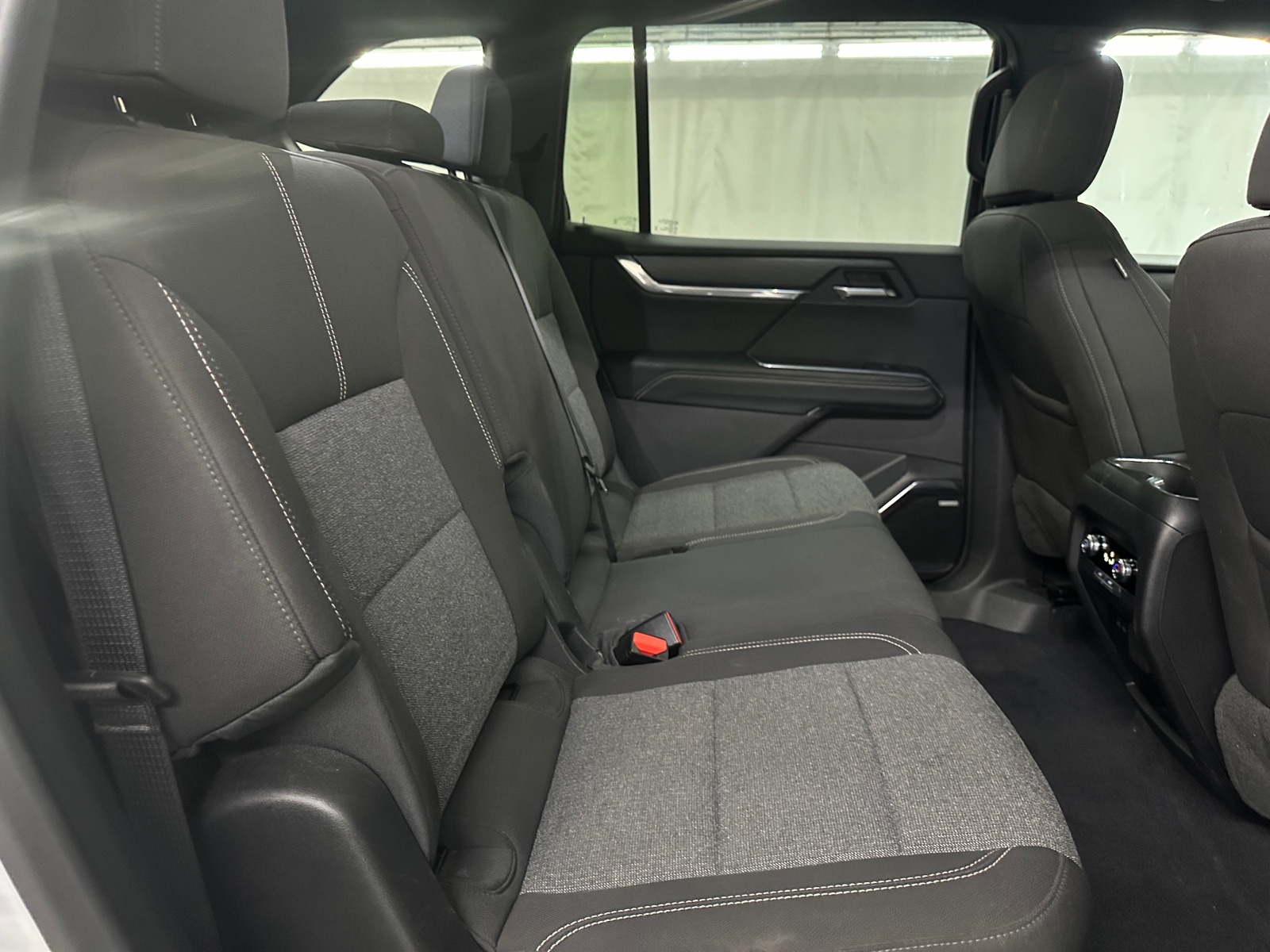 Thumbnail: 2025 GMC Acadia - 6