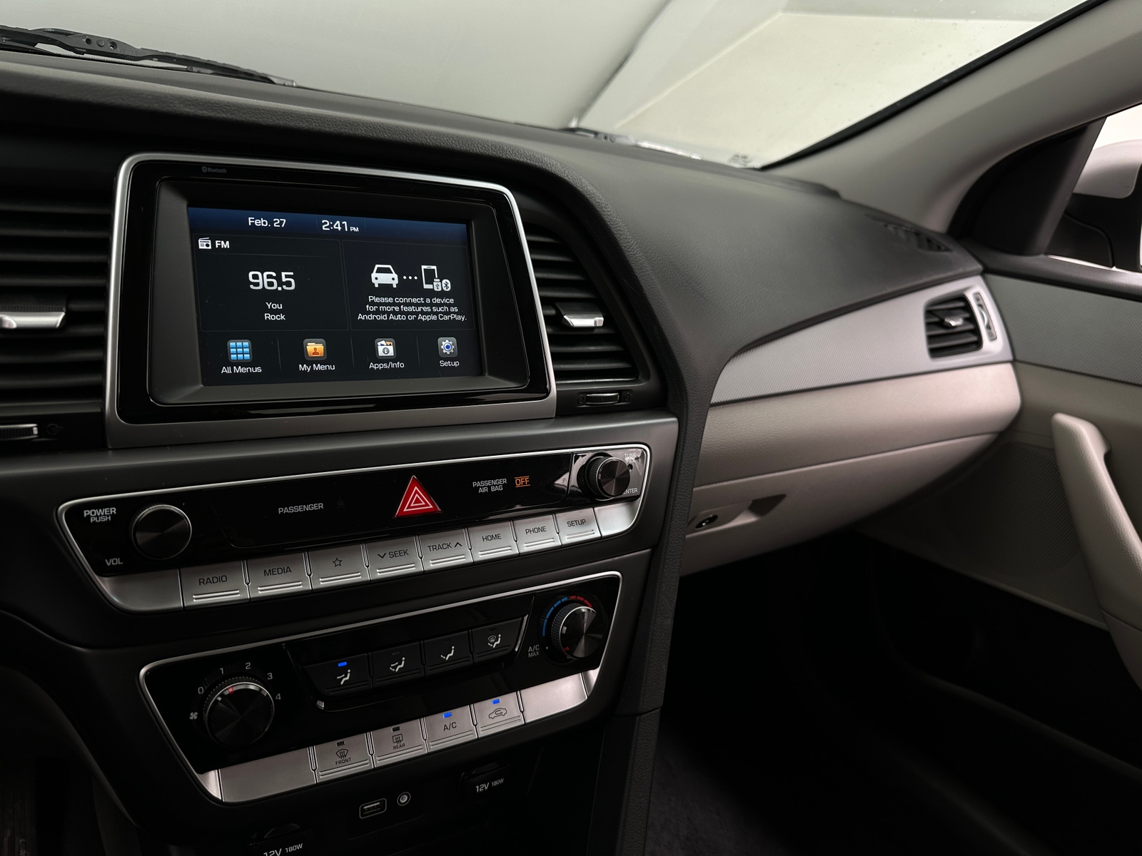 Thumbnail: 2019 Hyundai Sonata - 4