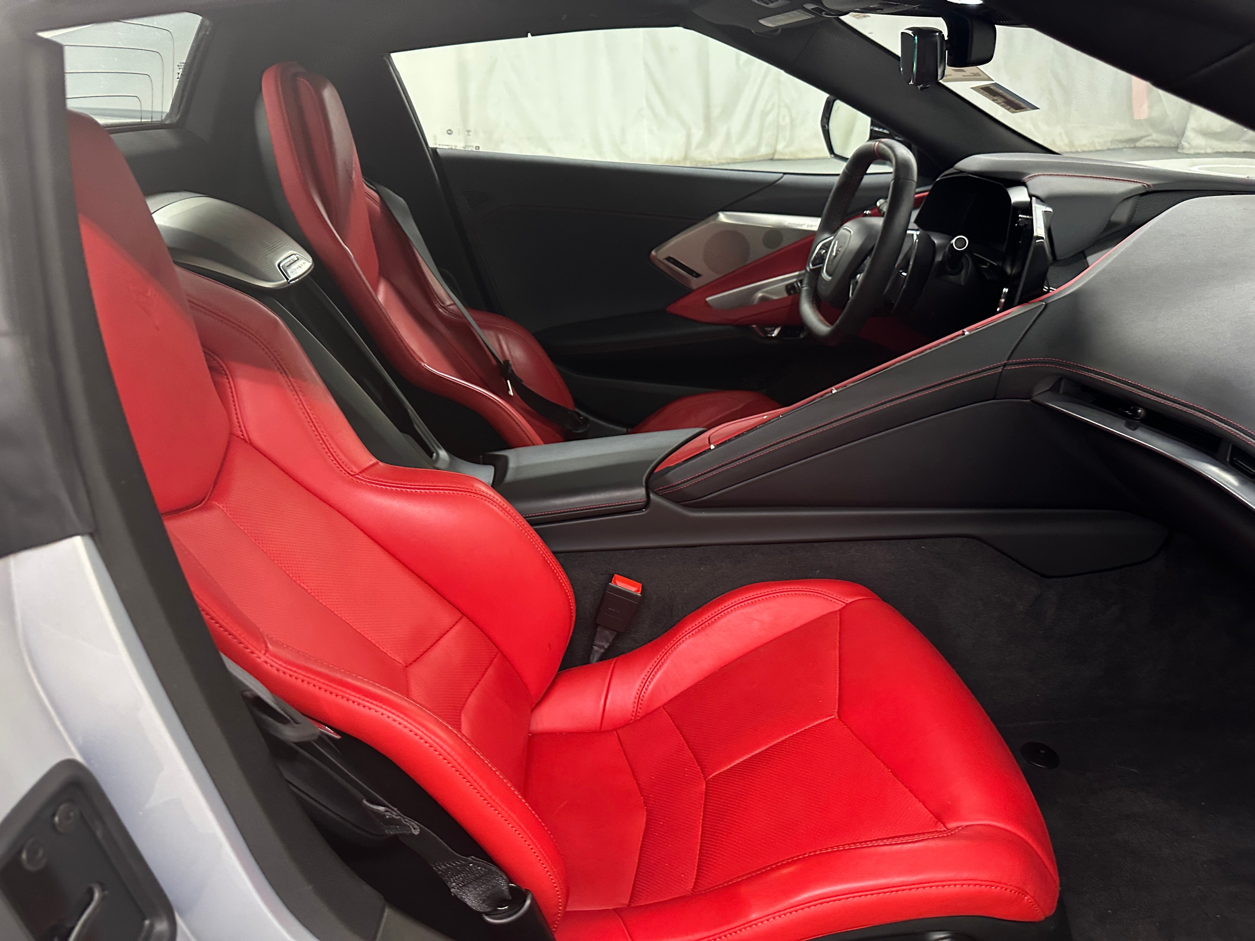 2024 Chevrolet Corvette 2LT - Photo 10