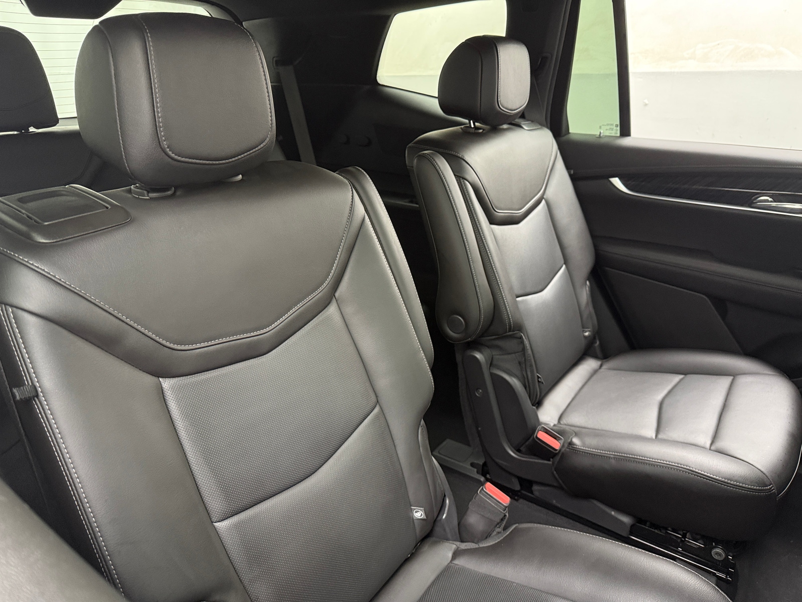 Thumbnail: 2022 Cadillac XT6 - 5