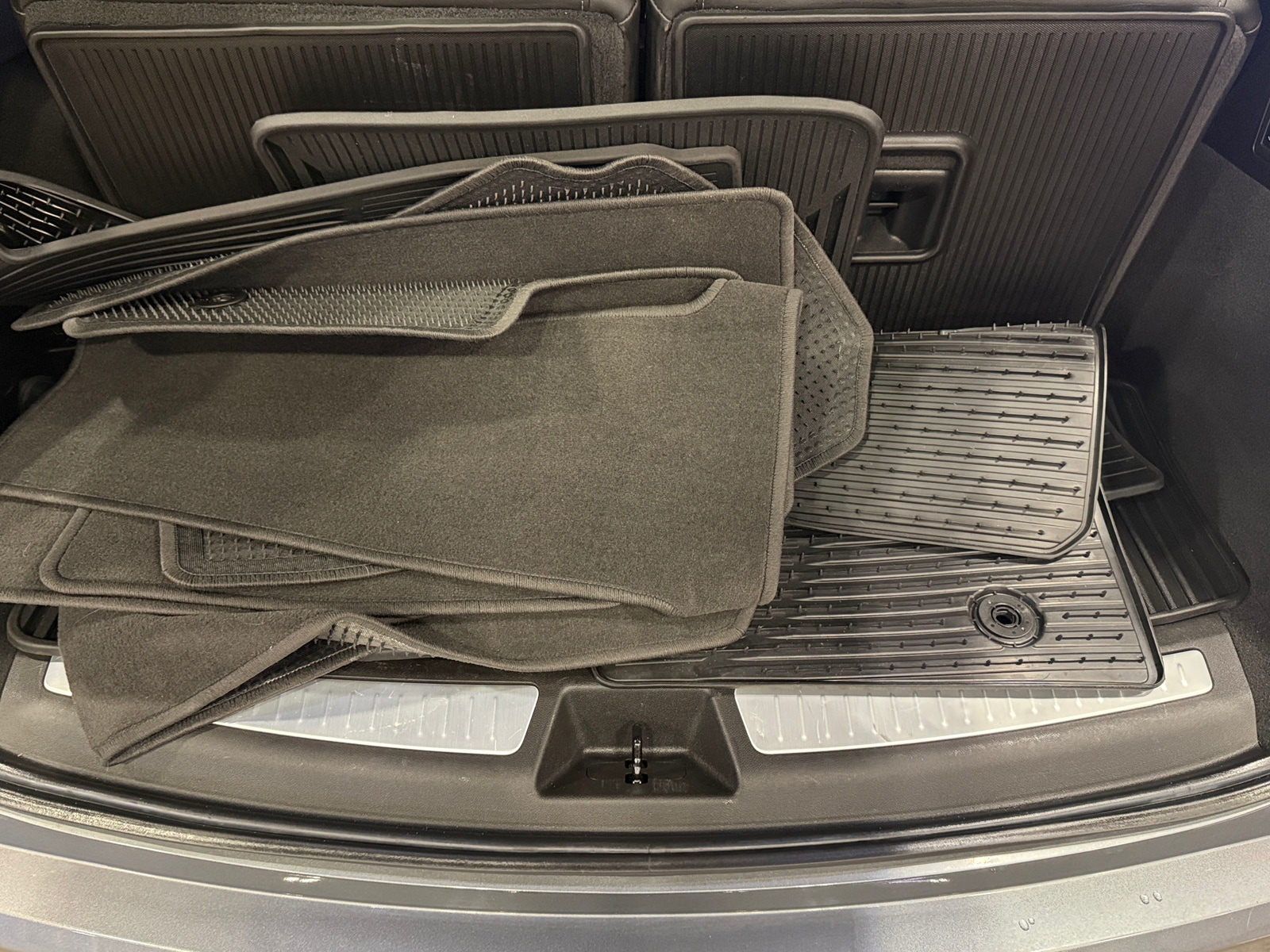 Thumbnail: 2022 Cadillac XT6 - 6