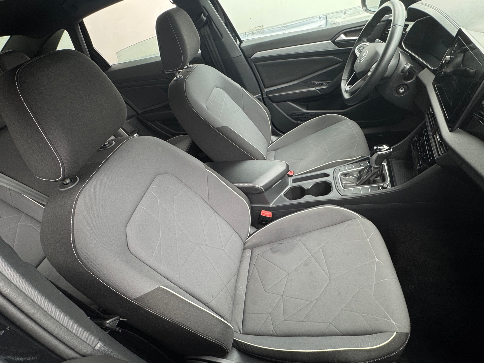 Thumbnail: 2025 Volkswagen Jetta - 2