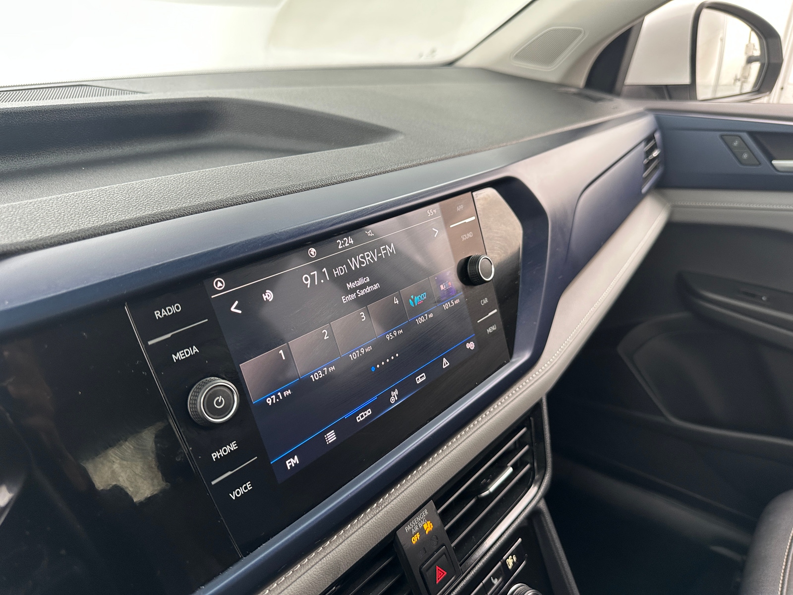 Thumbnail: 2024 Volkswagen Taos - 3