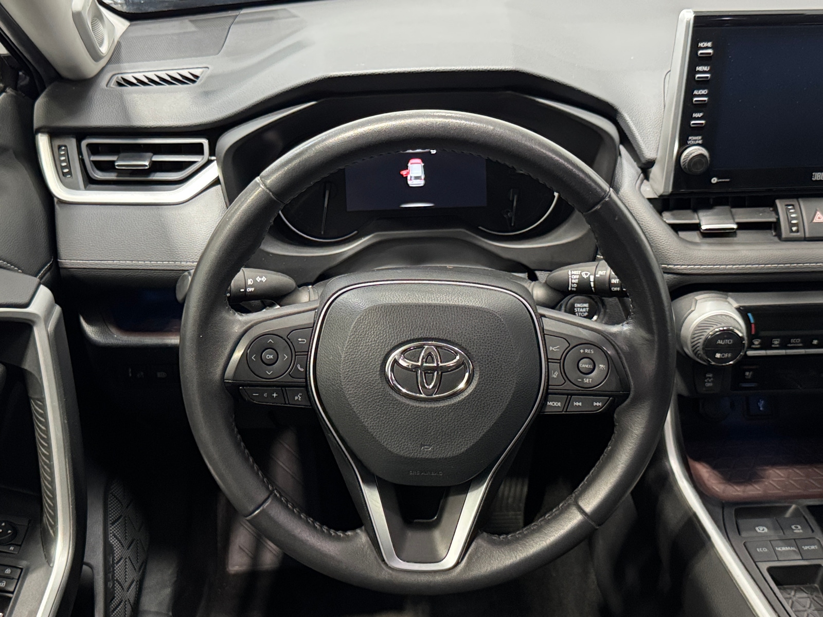 Thumbnail: 2022 Toyota RAV4 - 4