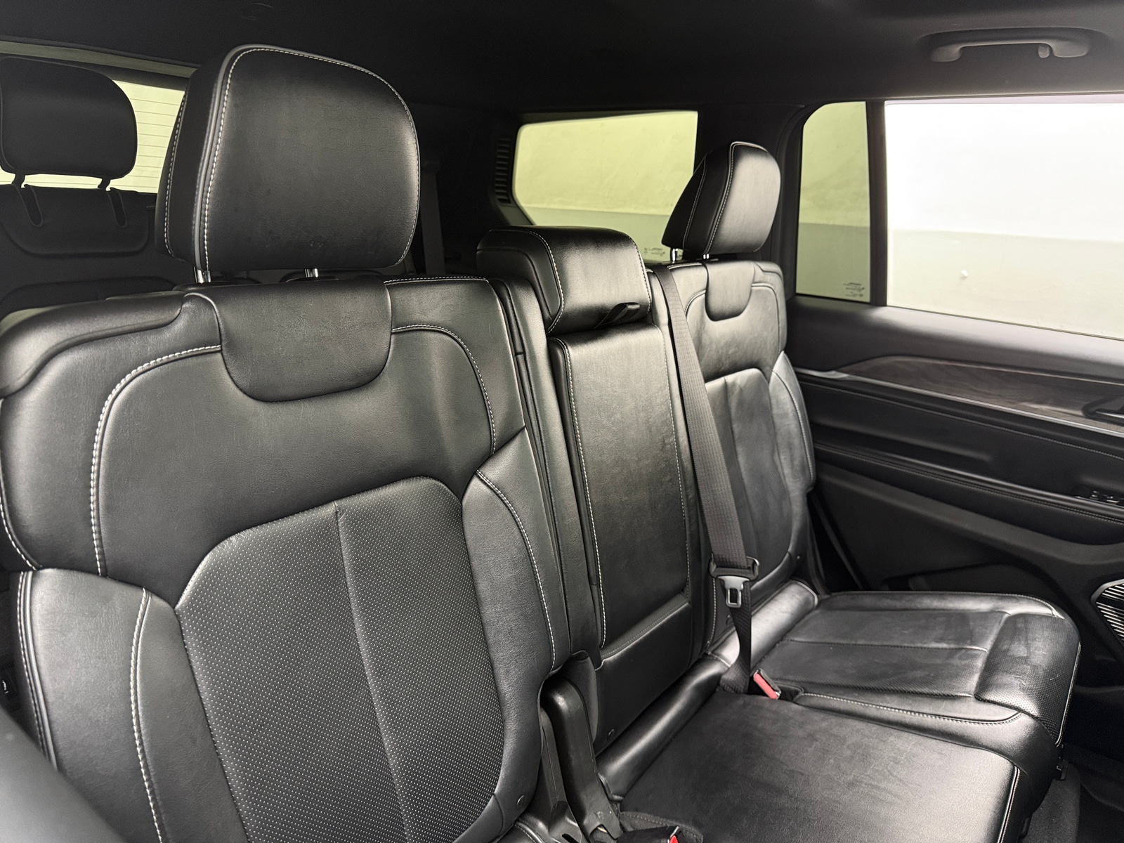 Thumbnail: 2022 Jeep Grand Cherokee L - 5