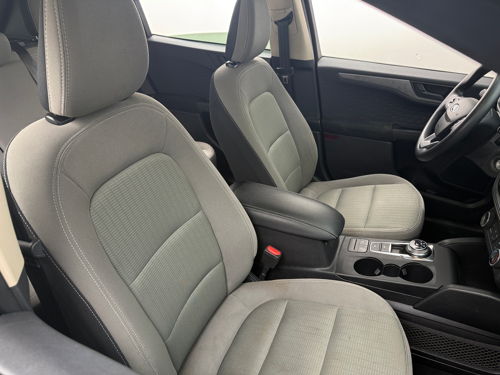 Thumbnail: 2020 Ford Escape - 2