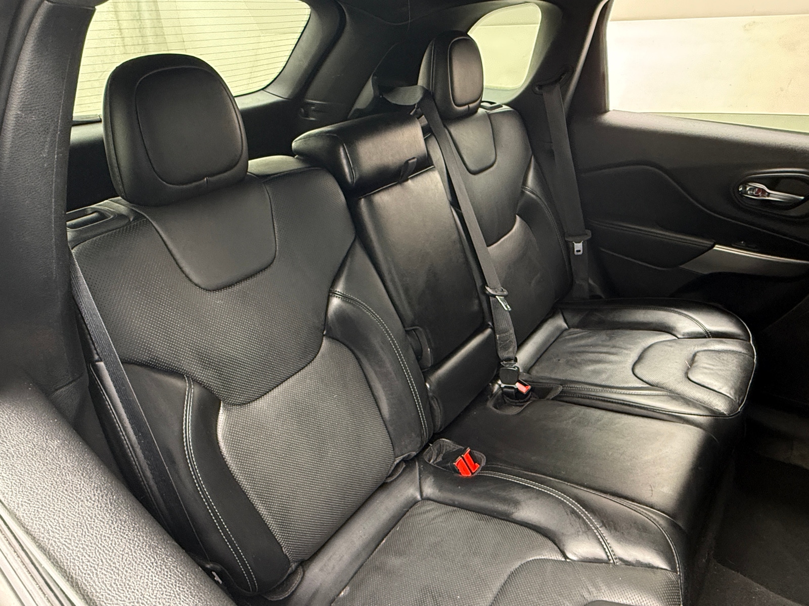 Thumbnail: 2021 Jeep Cherokee - 5