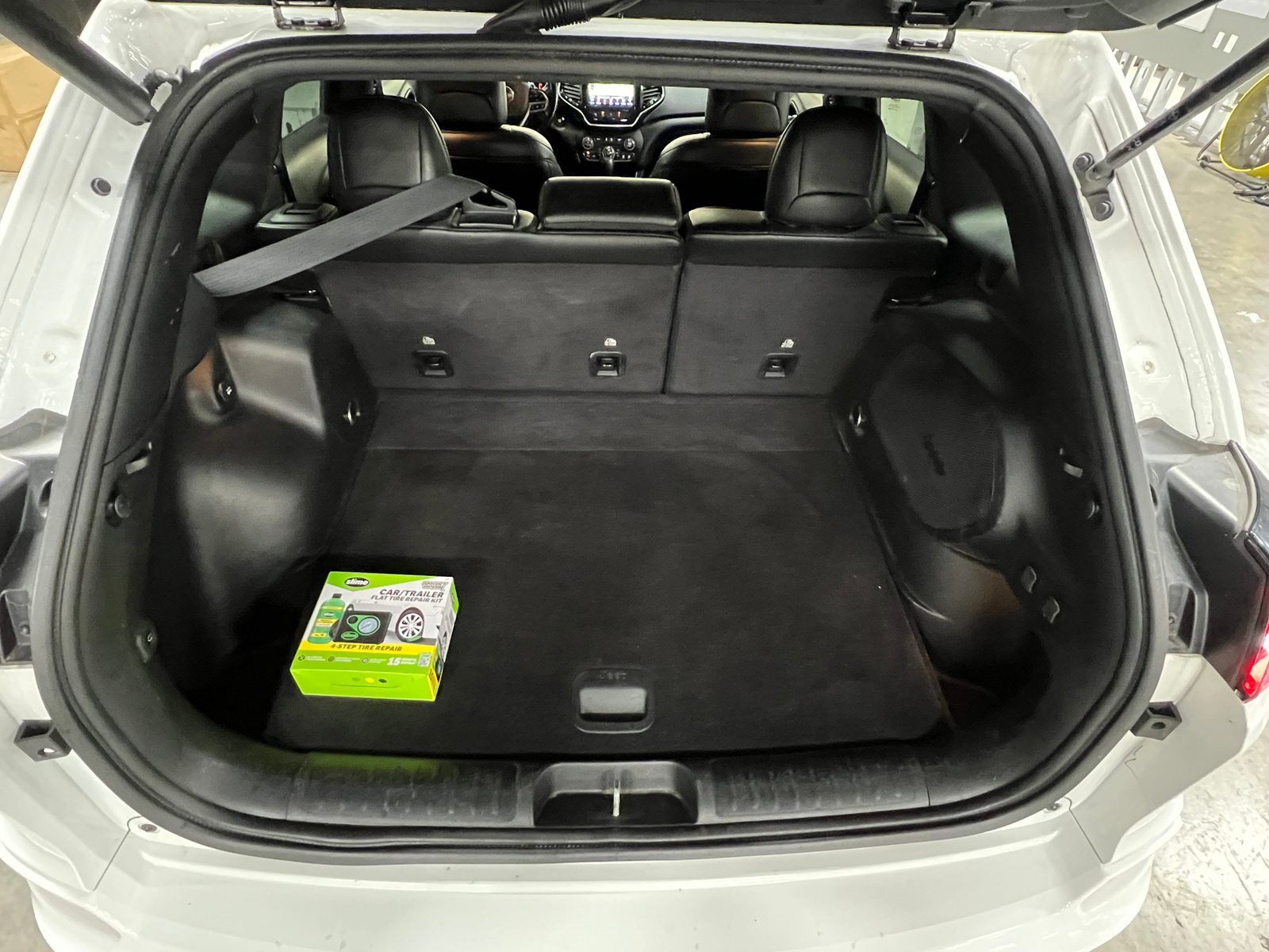 Thumbnail: 2021 Jeep Cherokee - 6