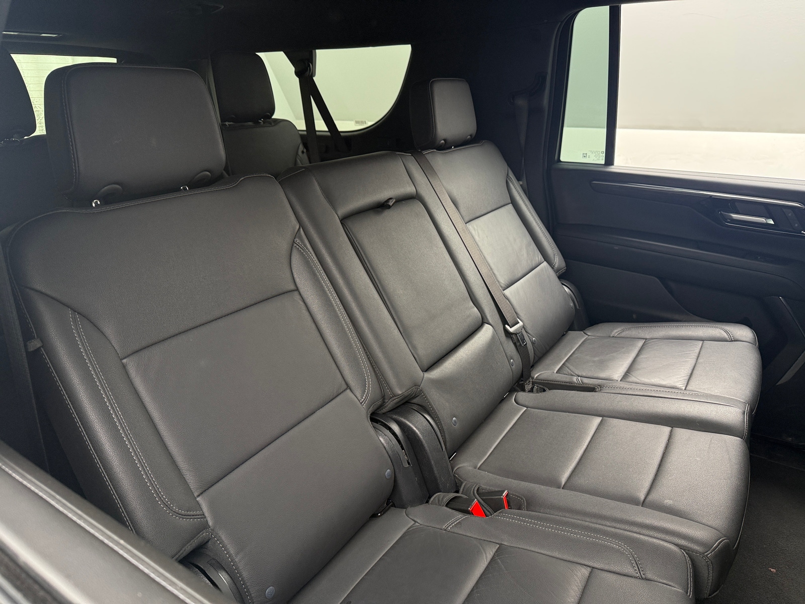 Thumbnail: 2025 Chevrolet Suburban - 5