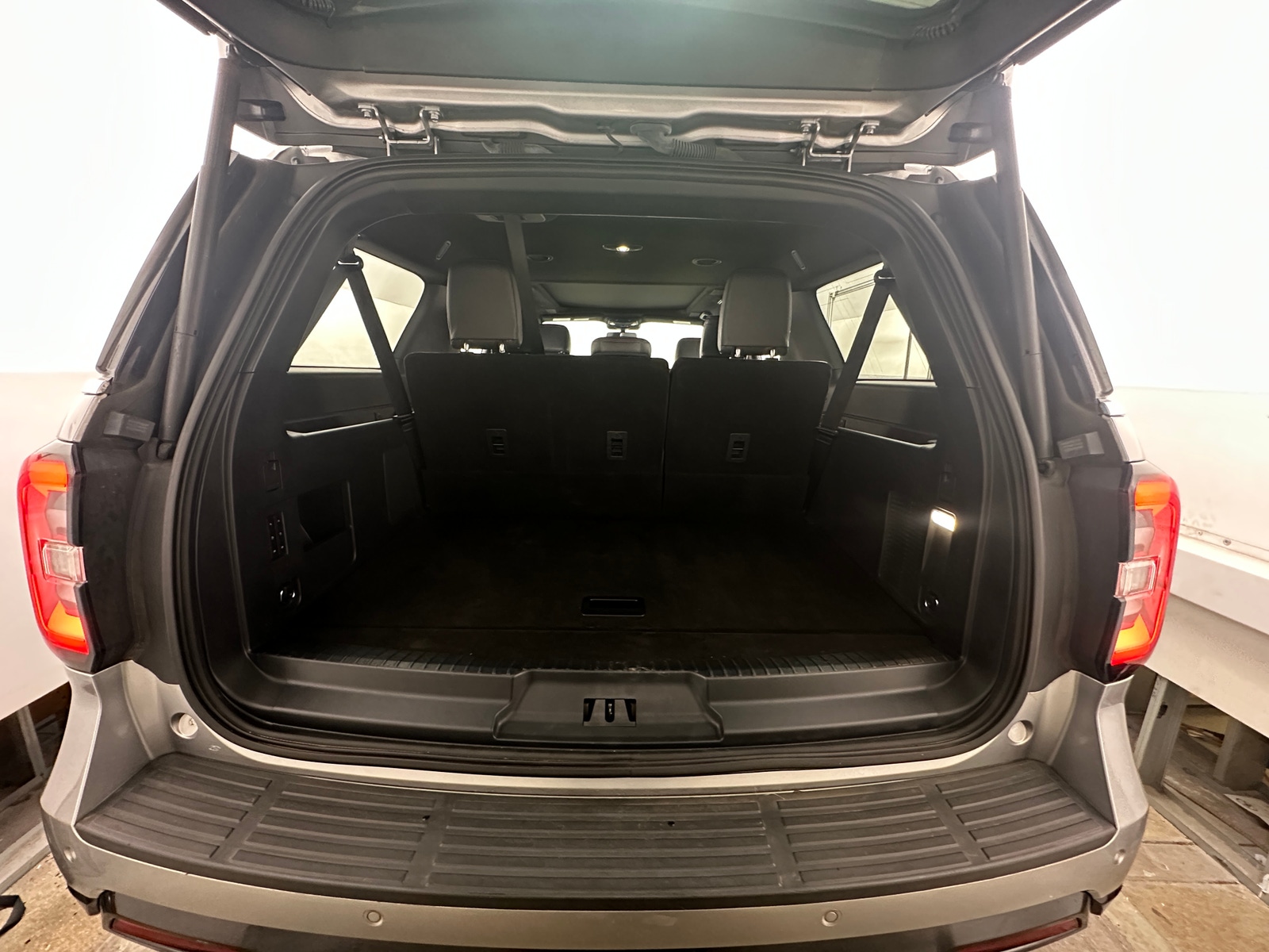 Thumbnail: 2022 Ford Expedition MAX - 6