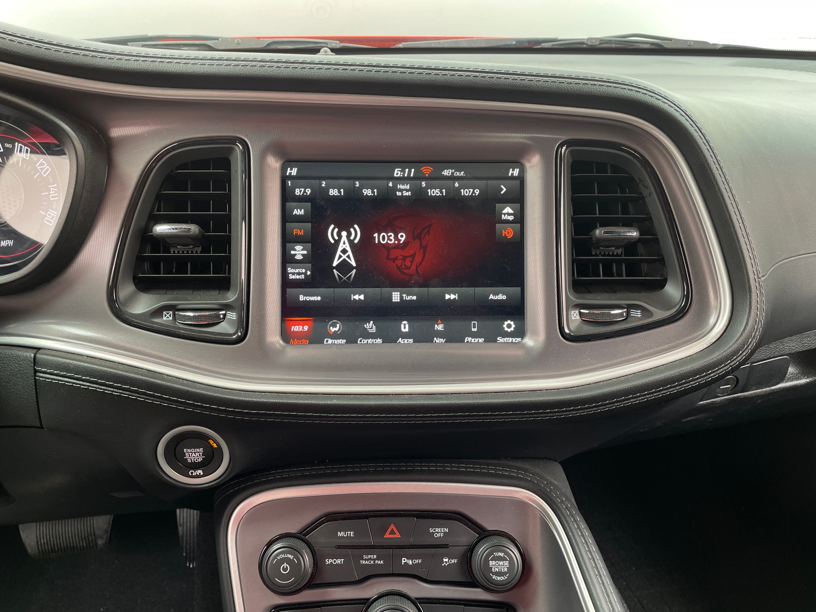 Thumbnail: 2022 Dodge Challenger - 3