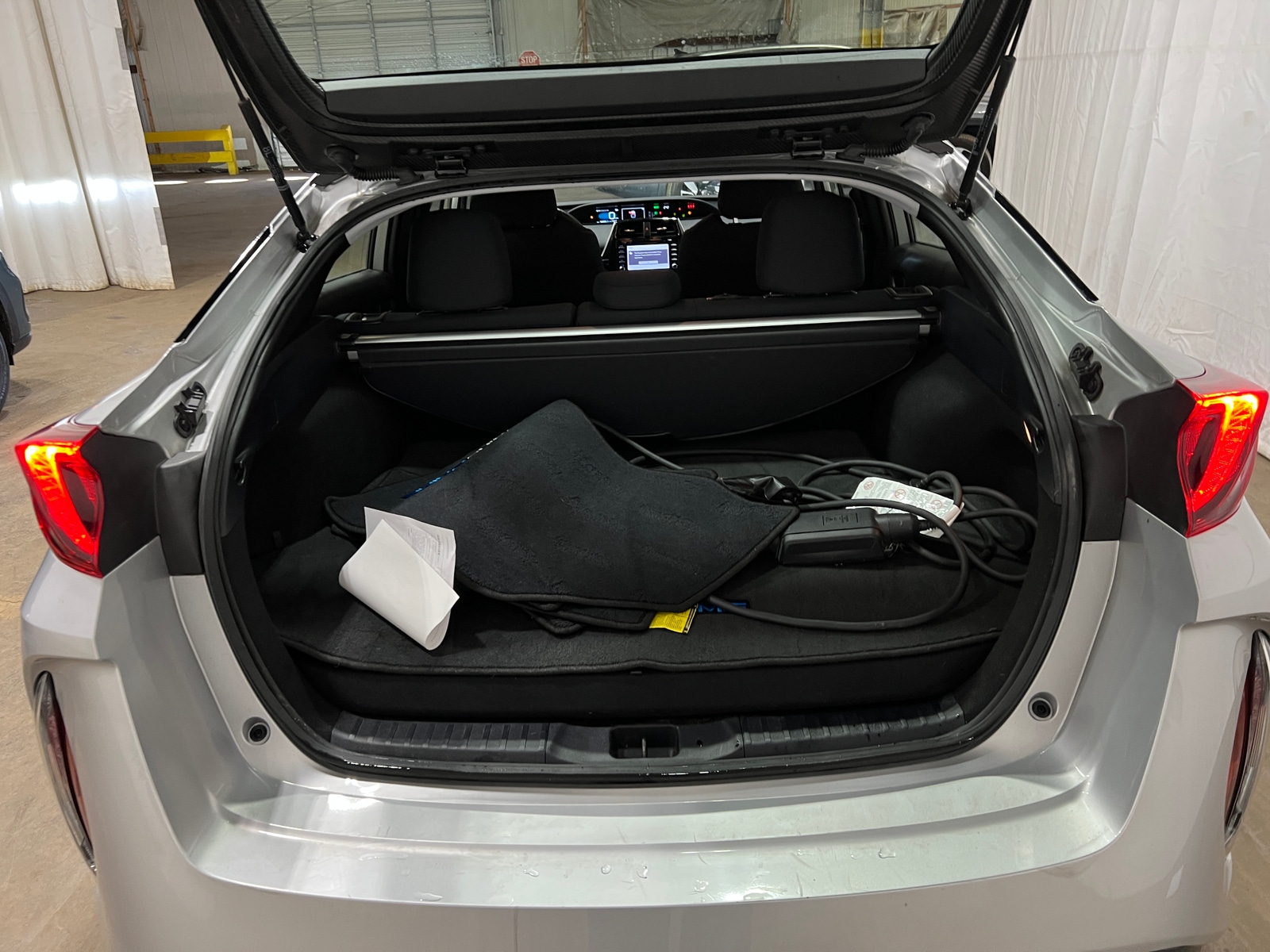 Thumbnail: 2020 Toyota Prius Prime - 7