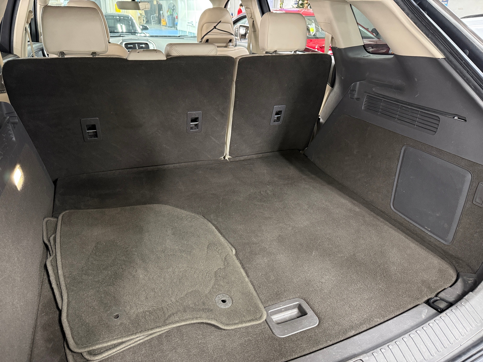 Thumbnail: 2019 Lincoln Nautilus - 6