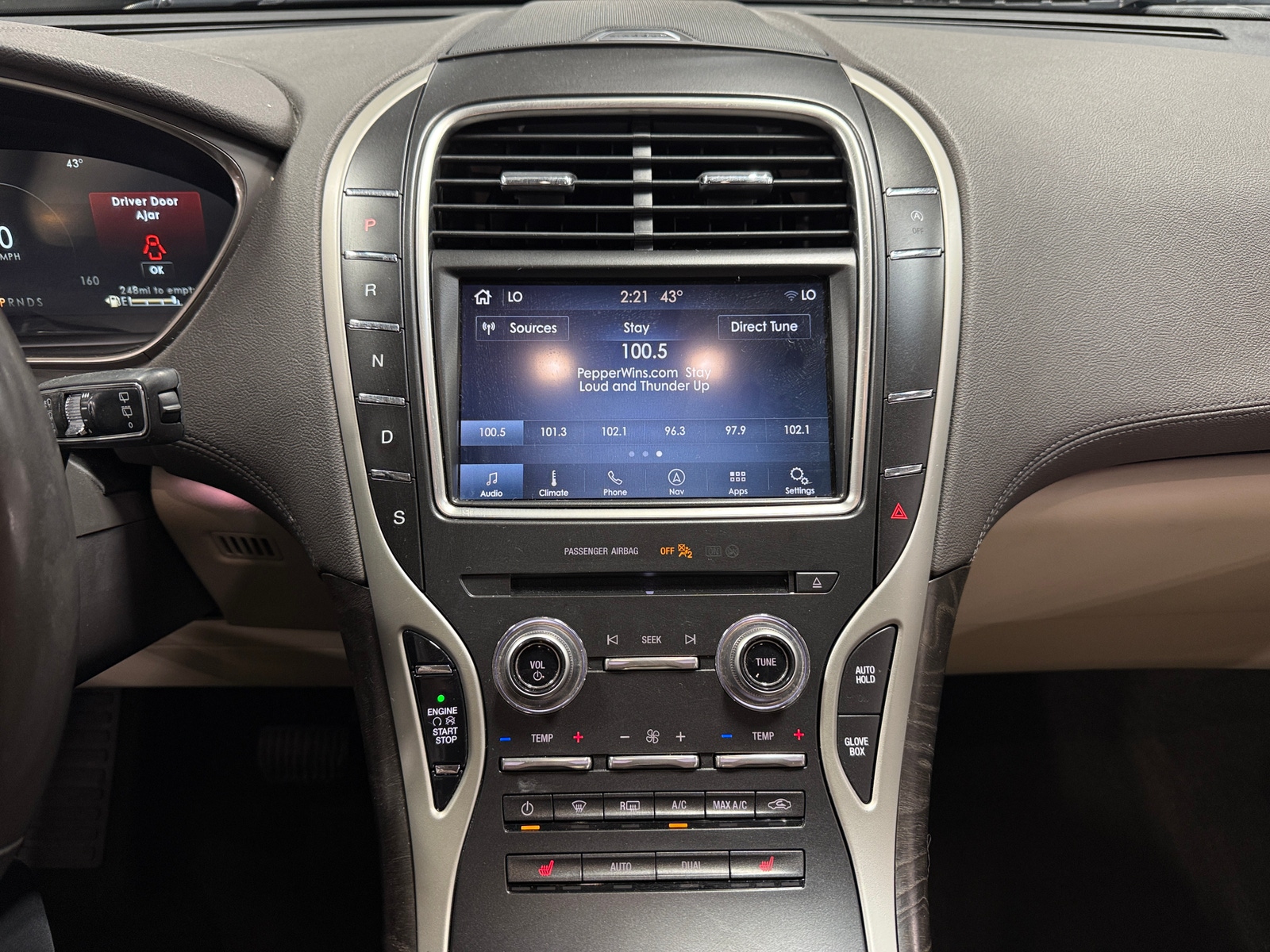 Thumbnail: 2019 Lincoln Nautilus - 3