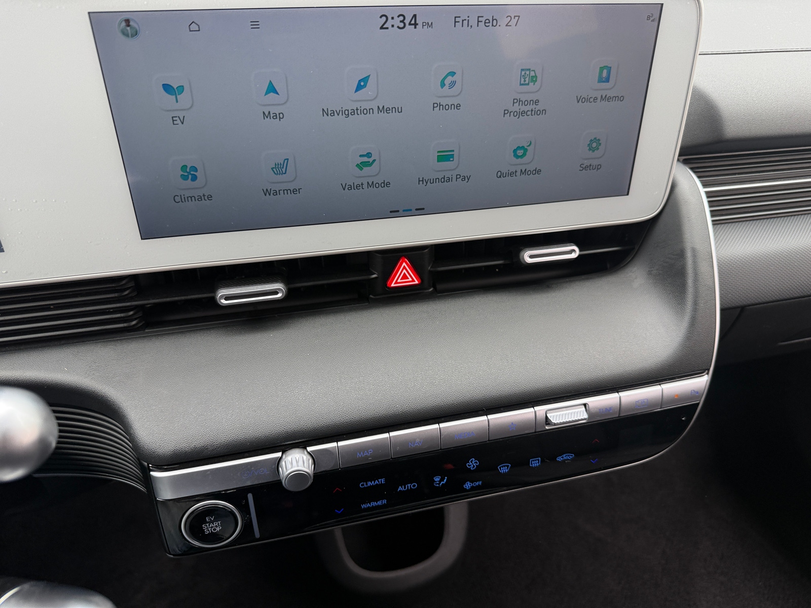 Thumbnail: 2024 Hyundai Ioniq 5 - 4