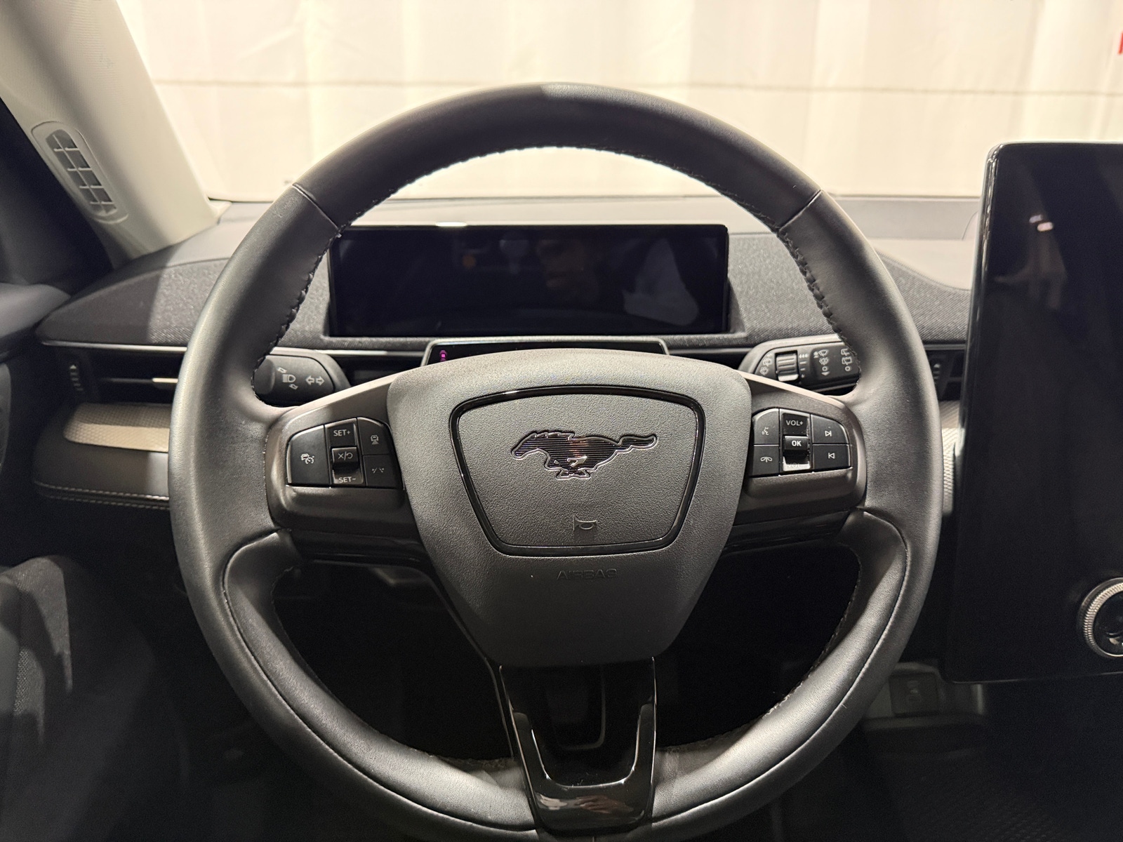 Thumbnail: 2022 Ford Mustang Mach-E - 5