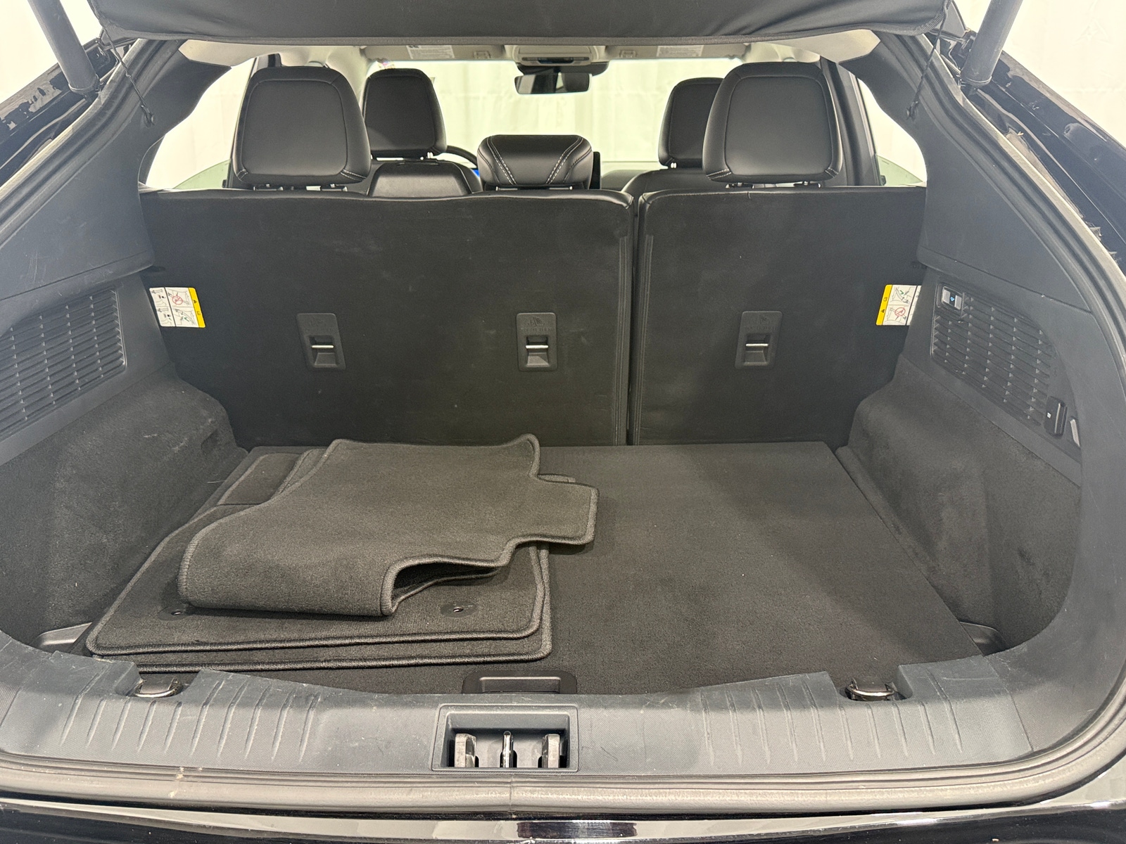 Thumbnail: 2022 Ford Mustang Mach-E - 7