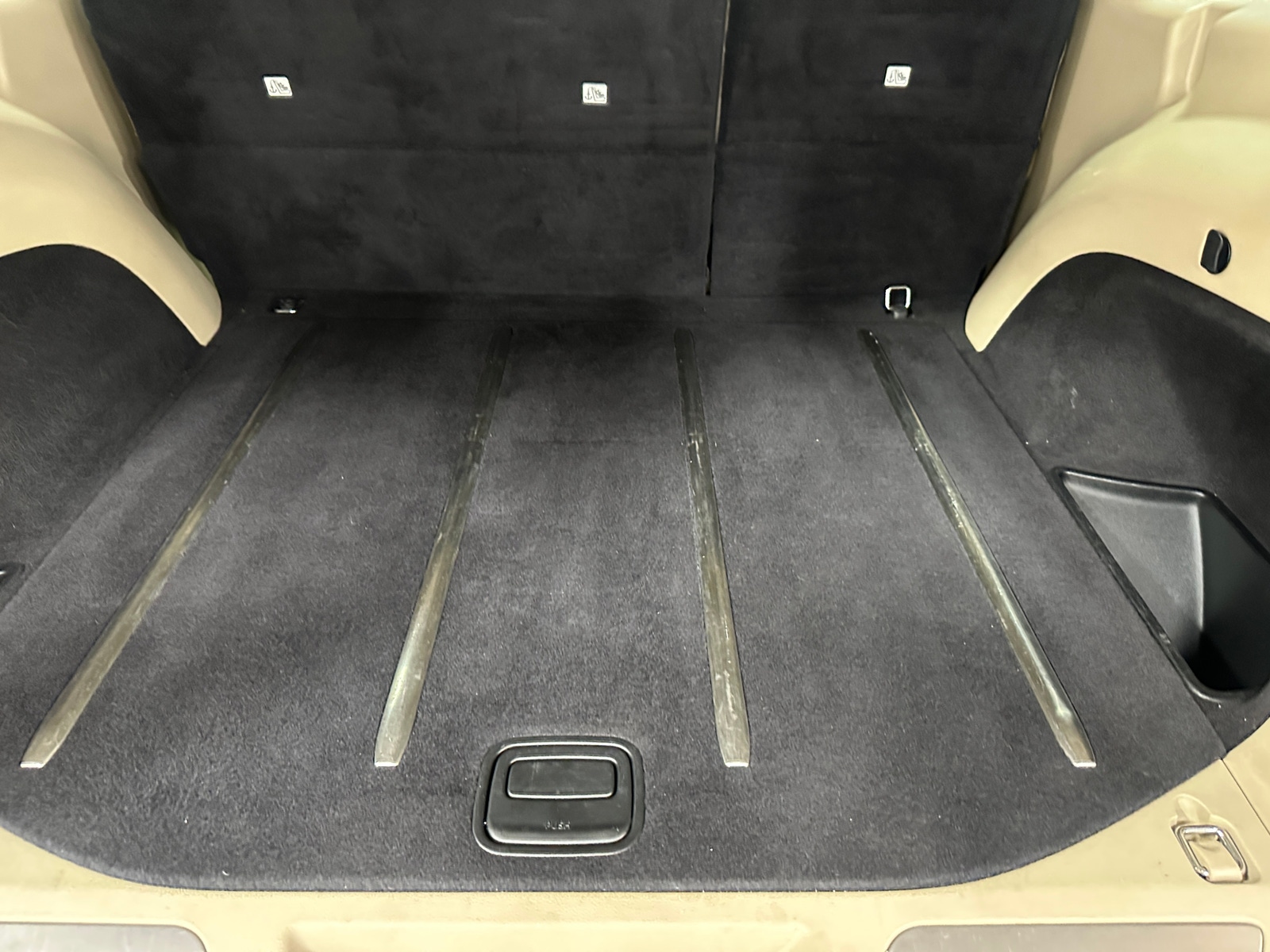 Thumbnail: 2017 Jeep Grand Cherokee - 6