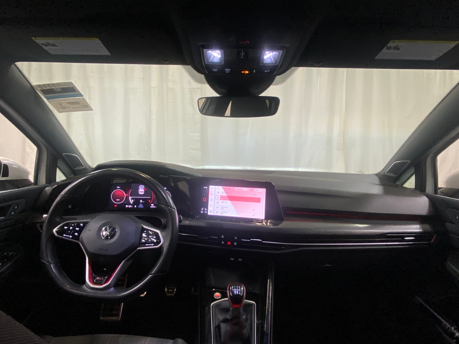 Thumbnail: 2023 Volkswagen Golf - 2