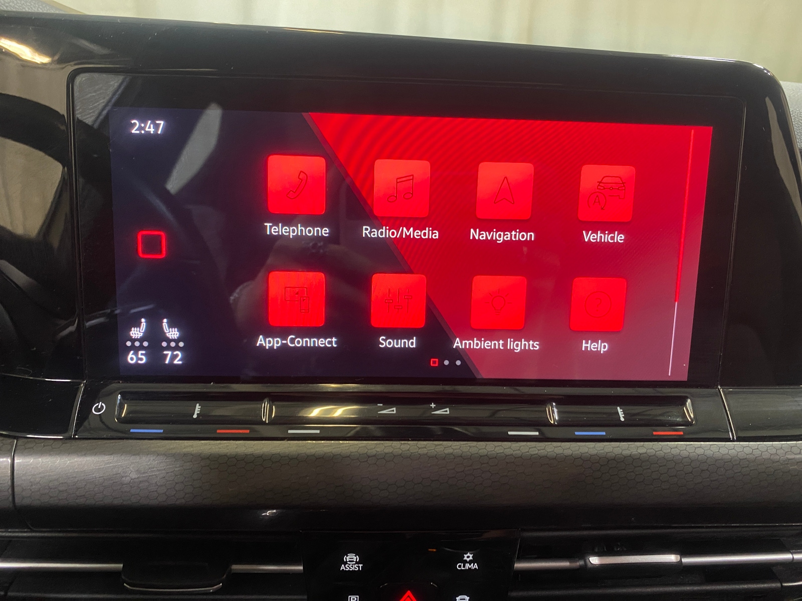 Thumbnail: 2023 Volkswagen Golf - 3