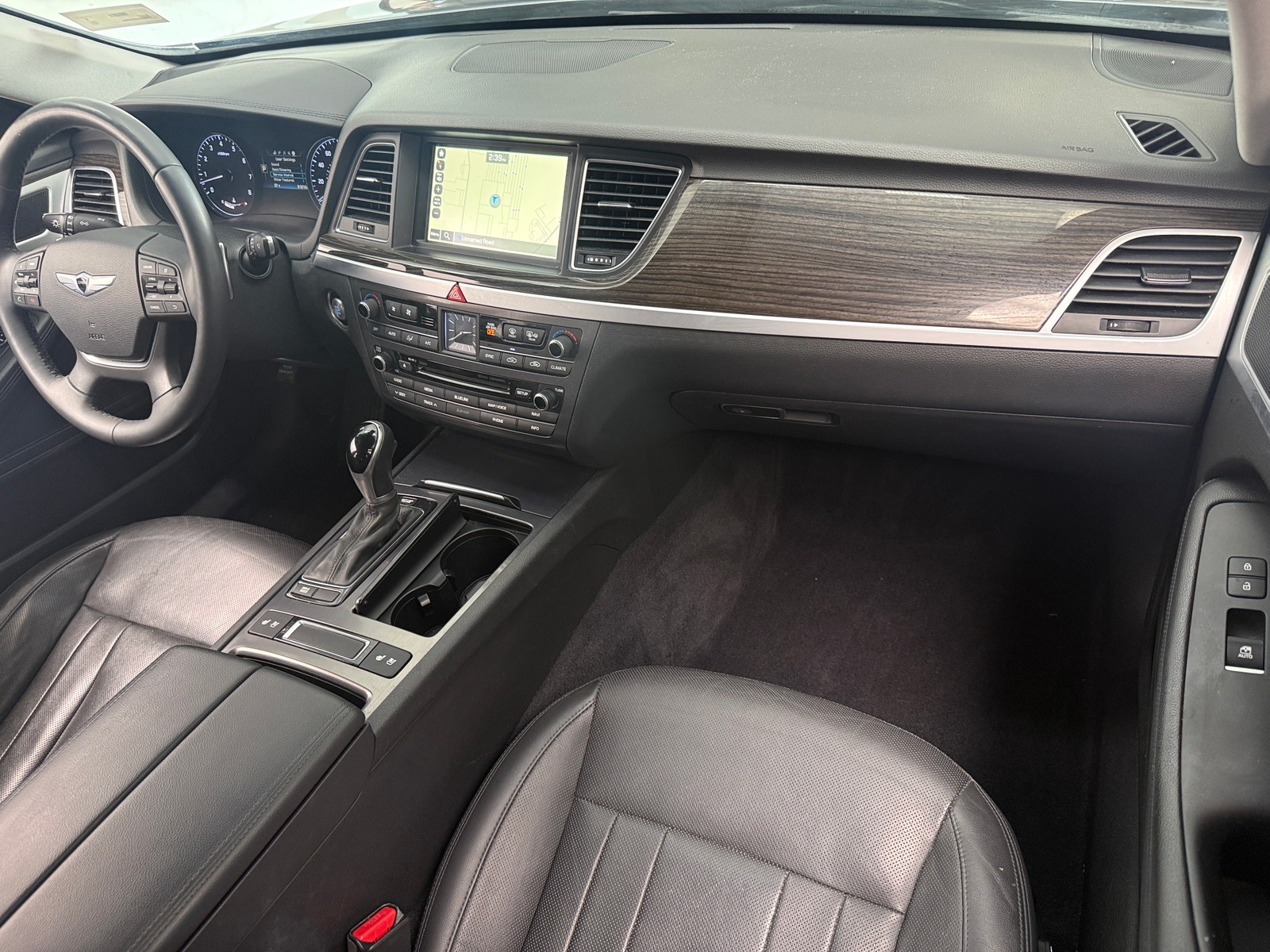 Thumbnail: 2015 Hyundai Genesis - 2