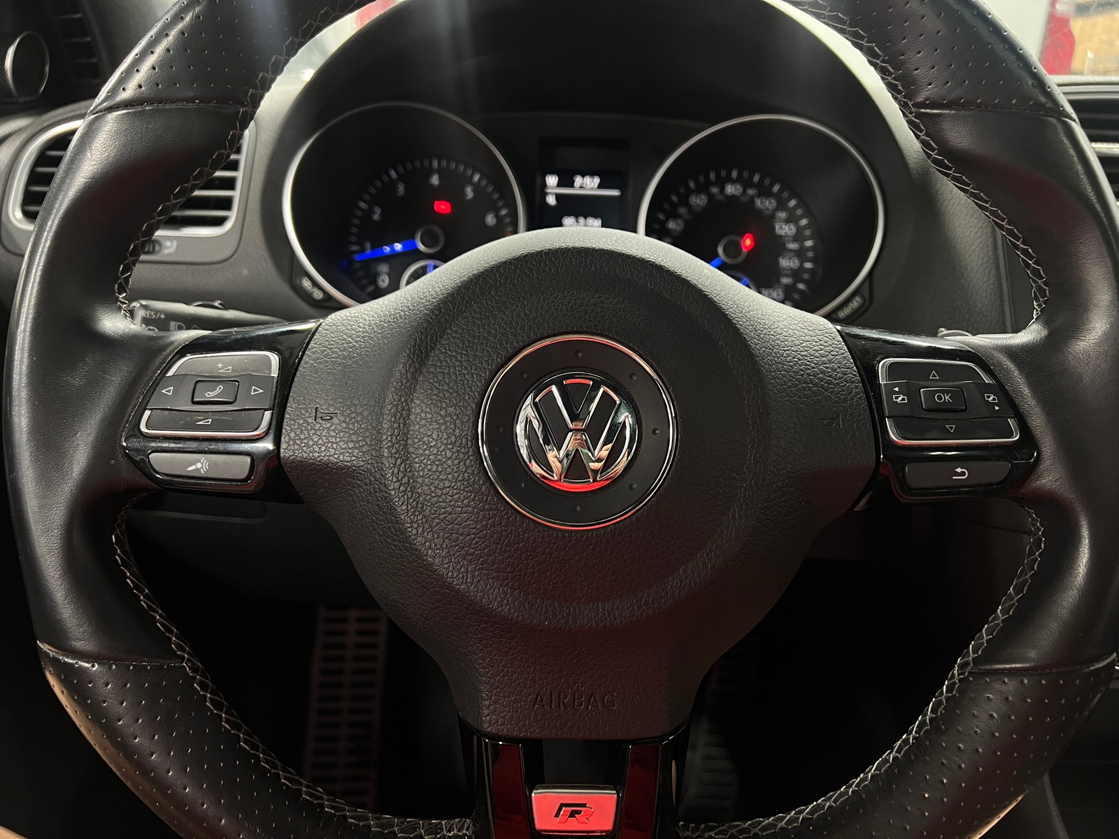 Thumbnail: 2013 Volkswagen Golf - 4