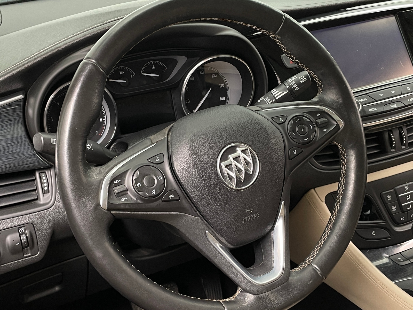 Thumbnail: 2017 Buick Envision - 4