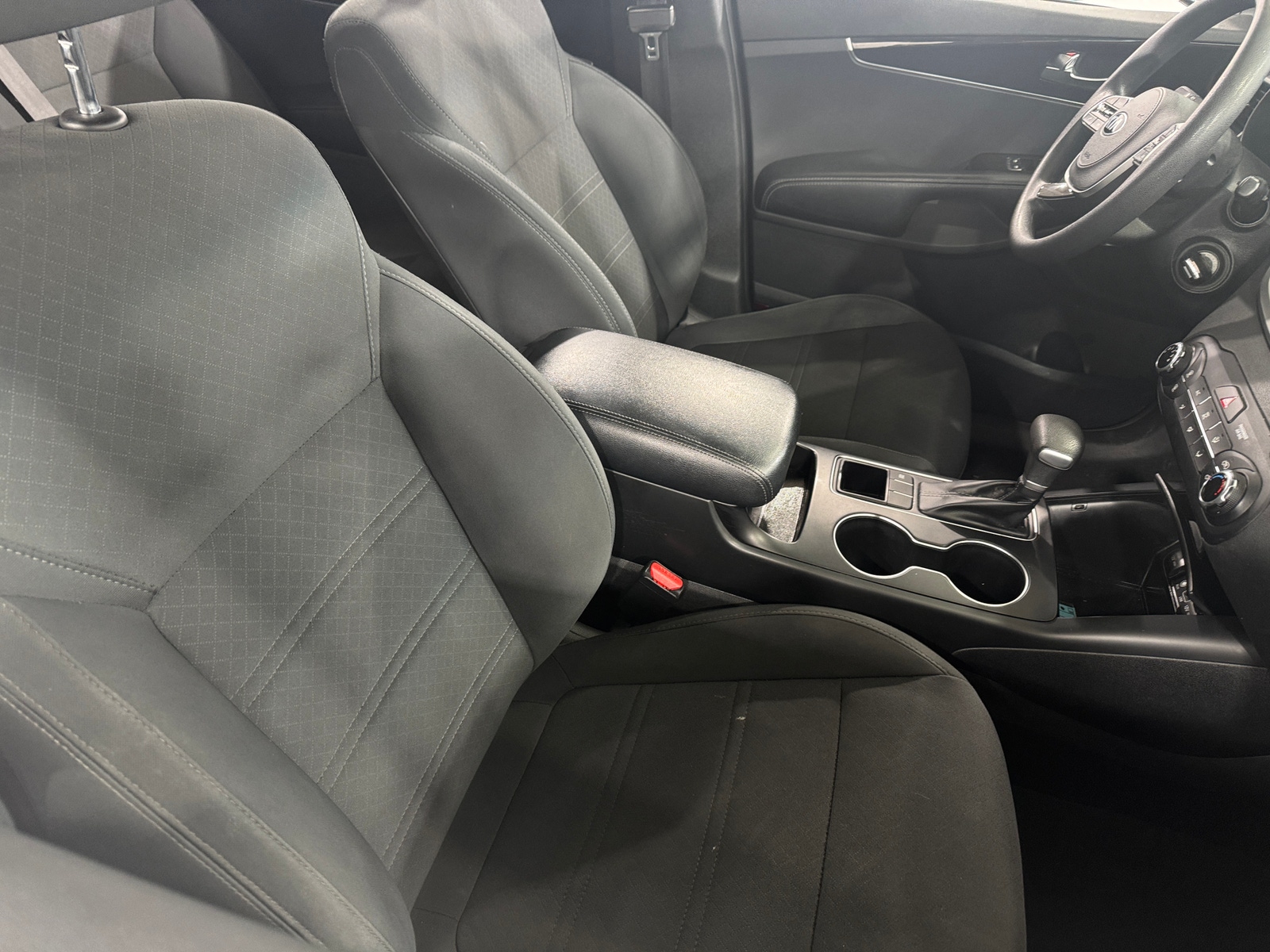 Thumbnail: 2020 Kia Sorento - 2