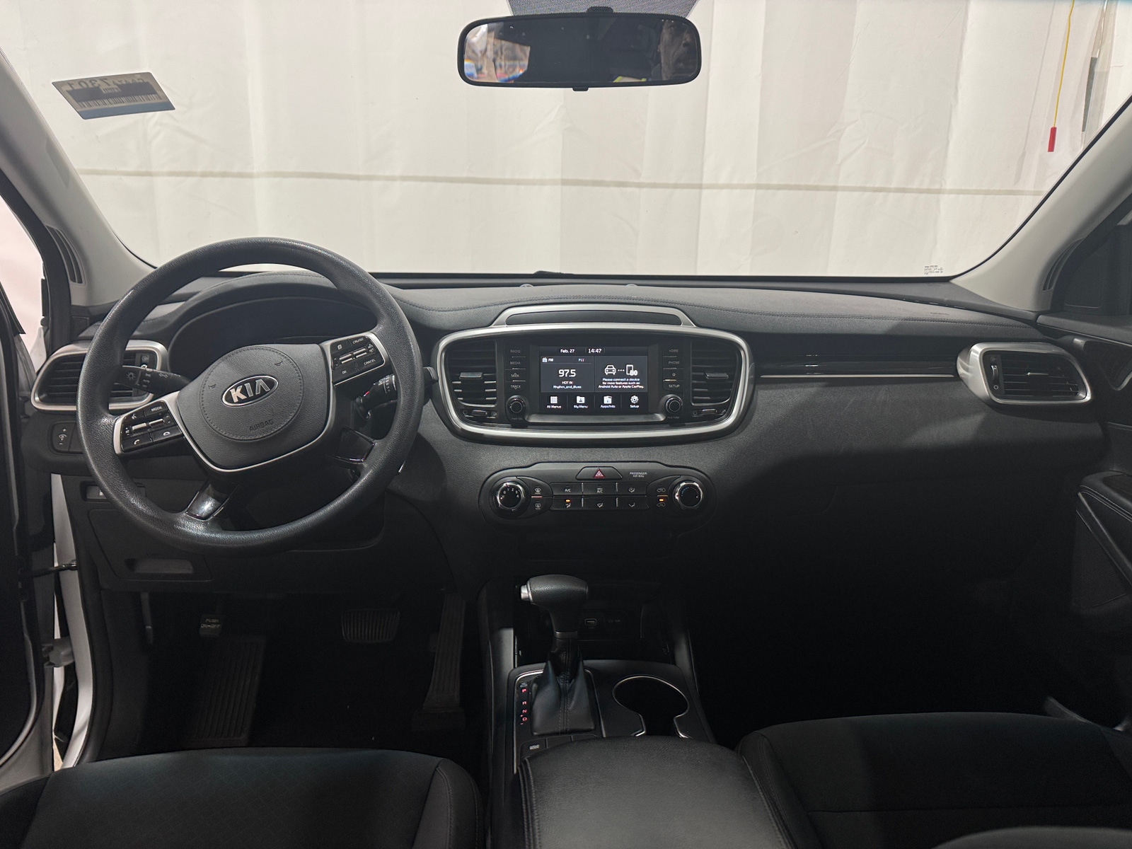 Thumbnail: 2020 Kia Sorento - 3