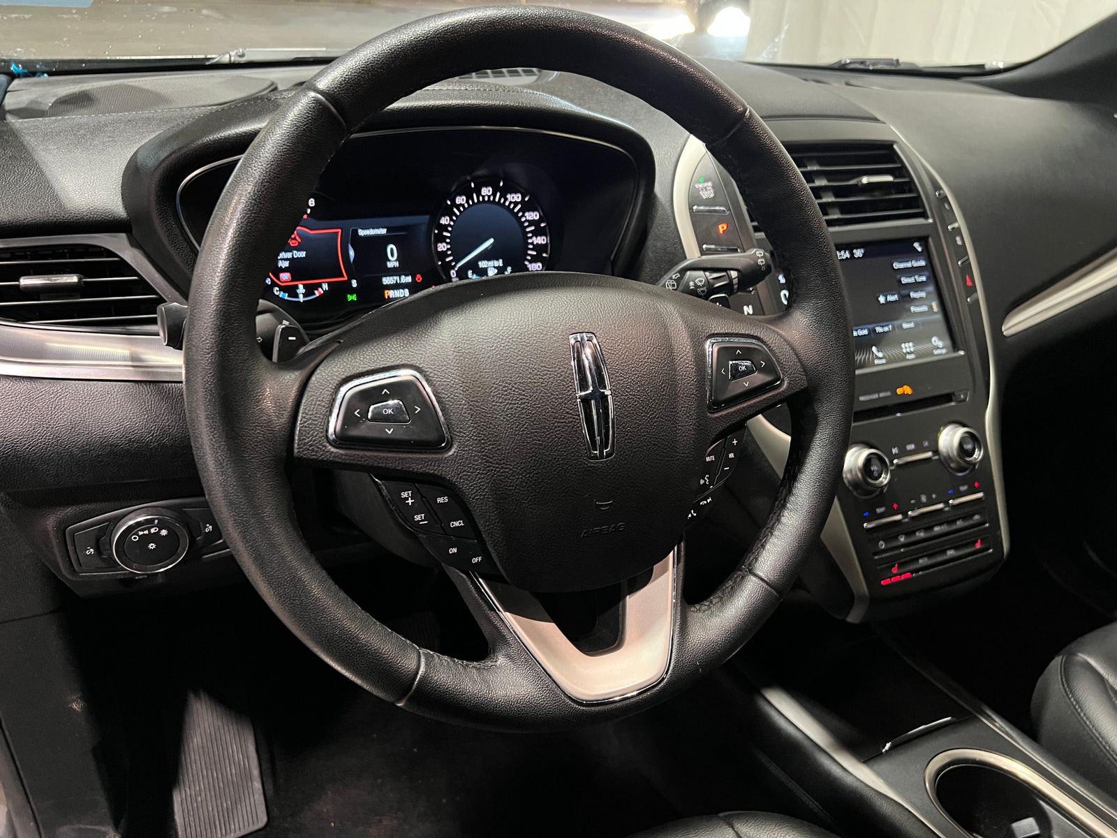 Thumbnail: 2018 Lincoln MKC - 4