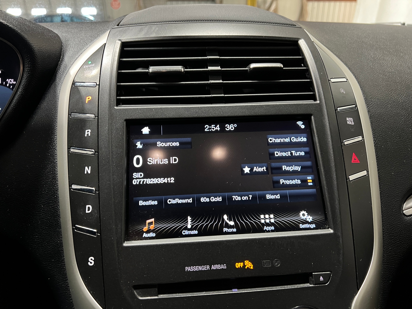 Thumbnail: 2018 Lincoln MKC - 3