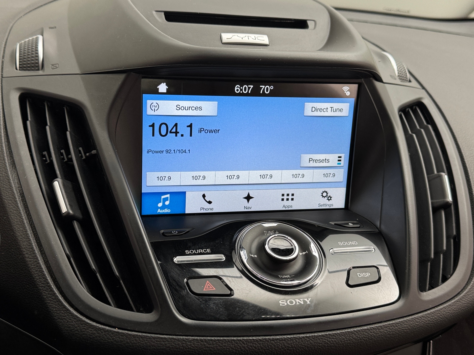 Thumbnail: 2017 Ford Escape - 3