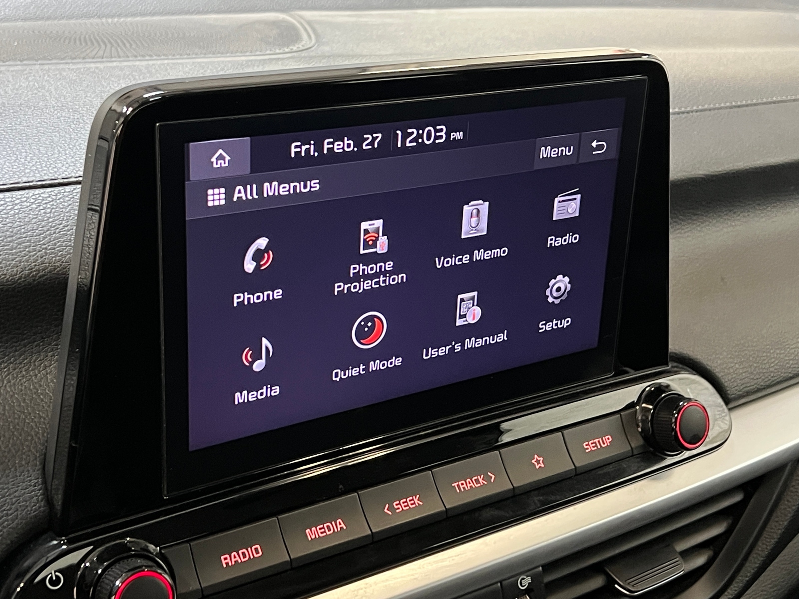 Thumbnail: 2024 Kia Forte - 4